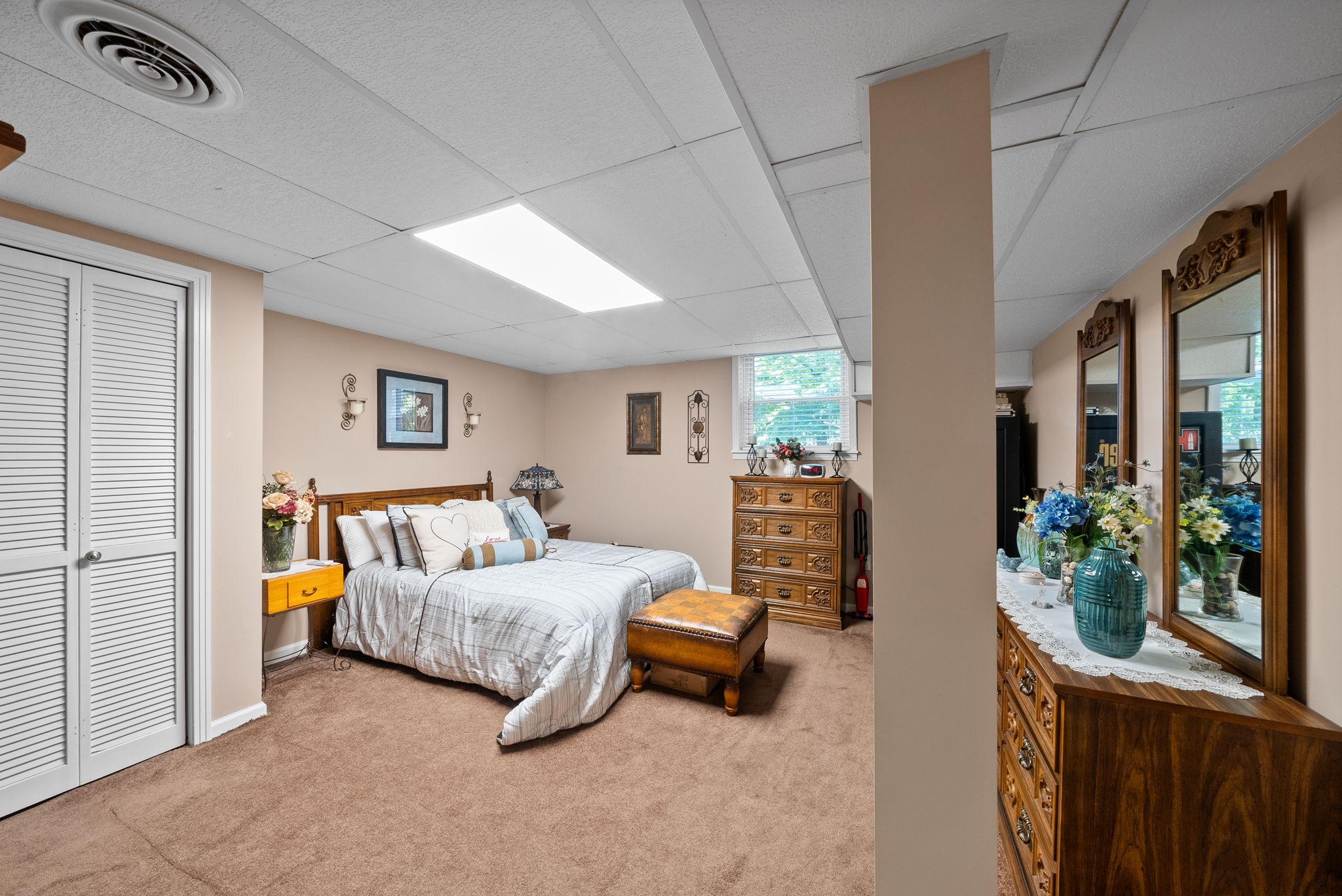 1001 Issac Clifton Rd