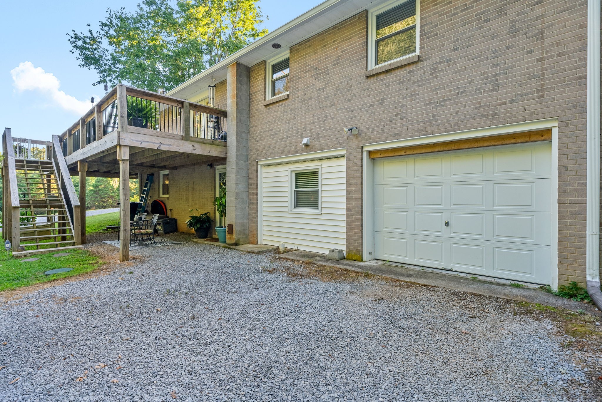 1001 Issac Clifton Rd