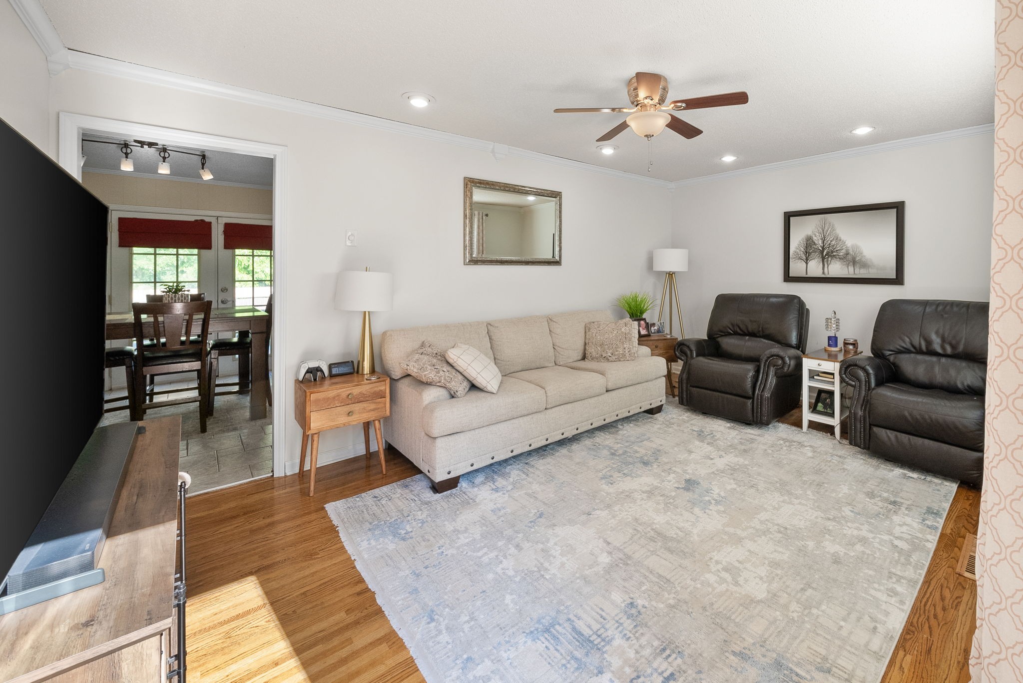 1001 Issac Clifton Rd