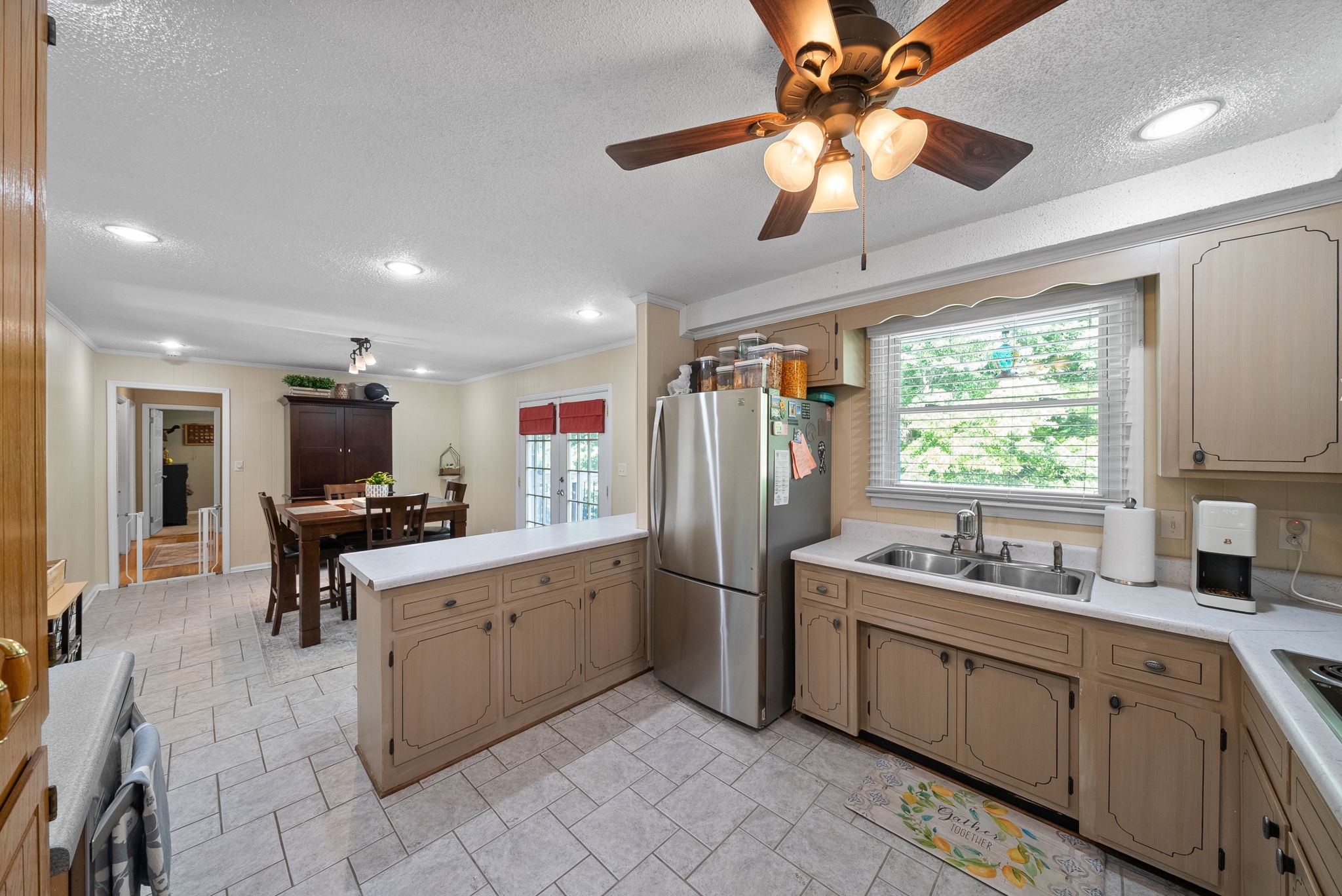 1001 Issac Clifton Rd