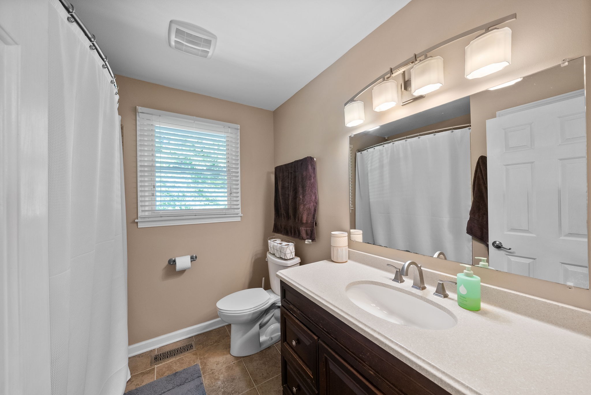 1001 Issac Clifton Rd