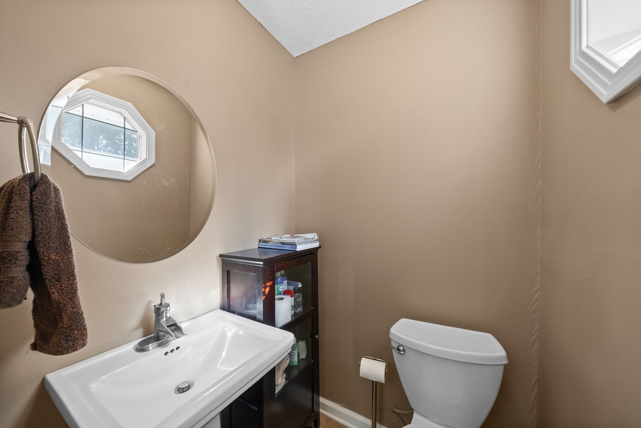 1001 Issac Clifton Rd