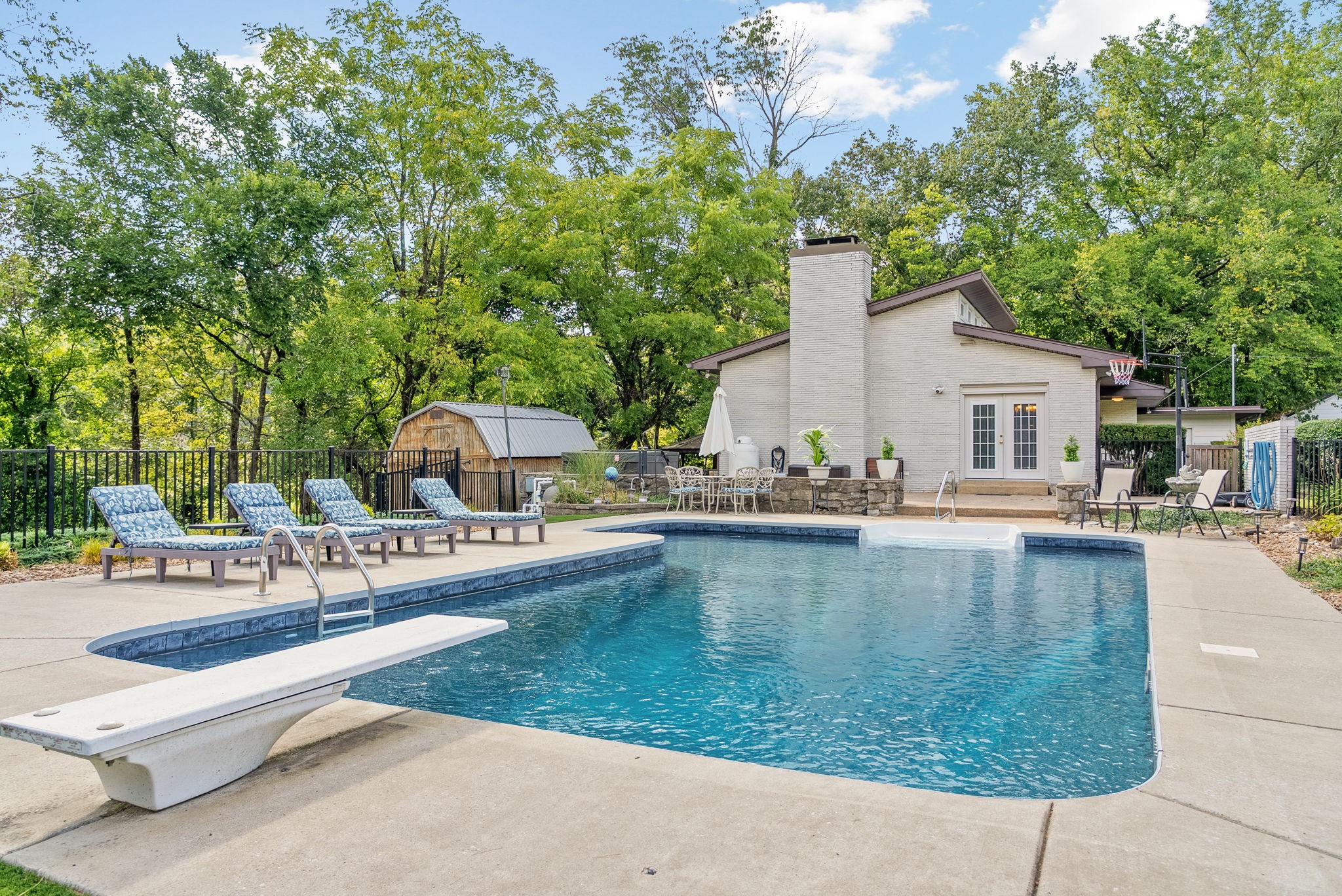4944 Whites Creek Pike
