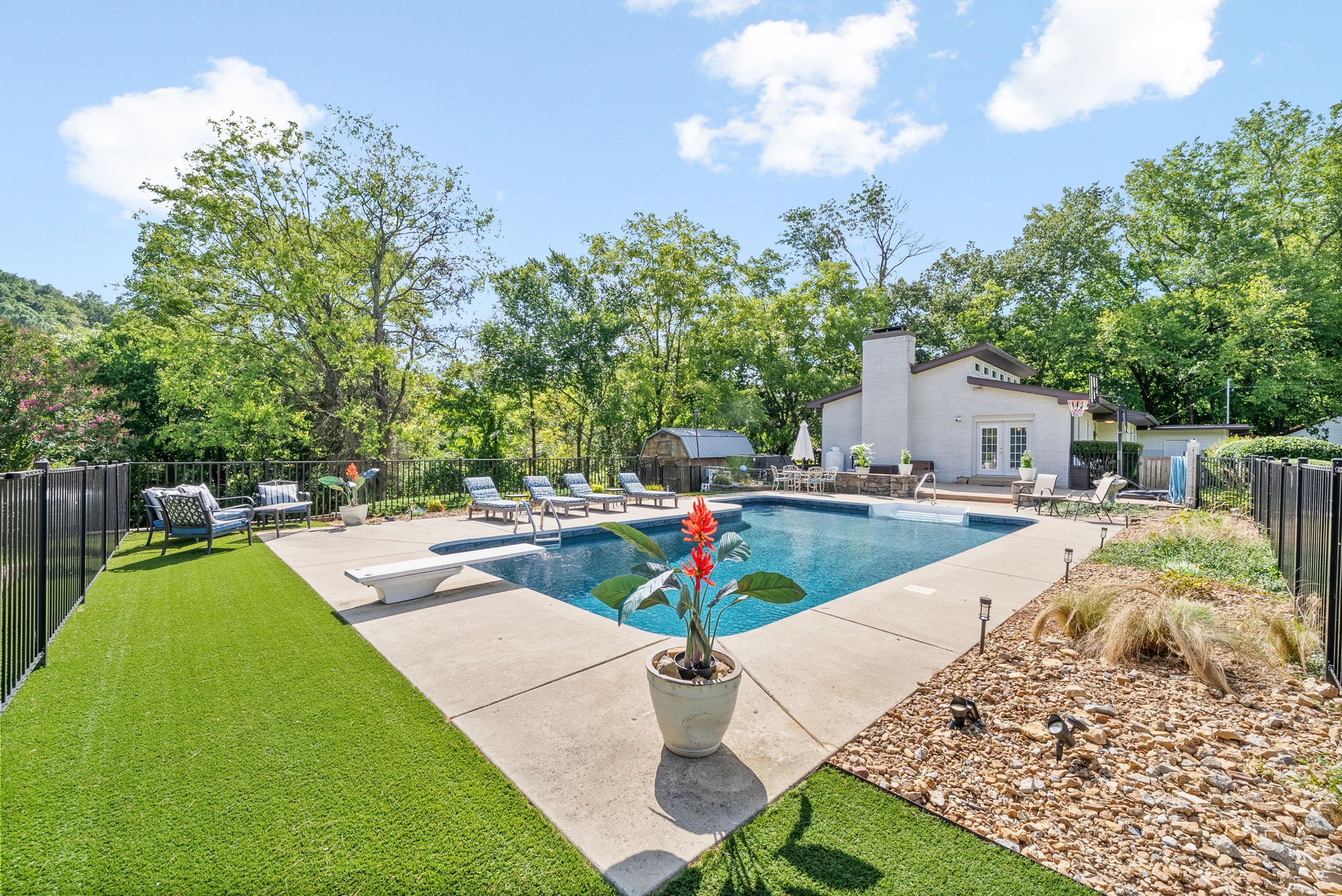 4944 Whites Creek Pike