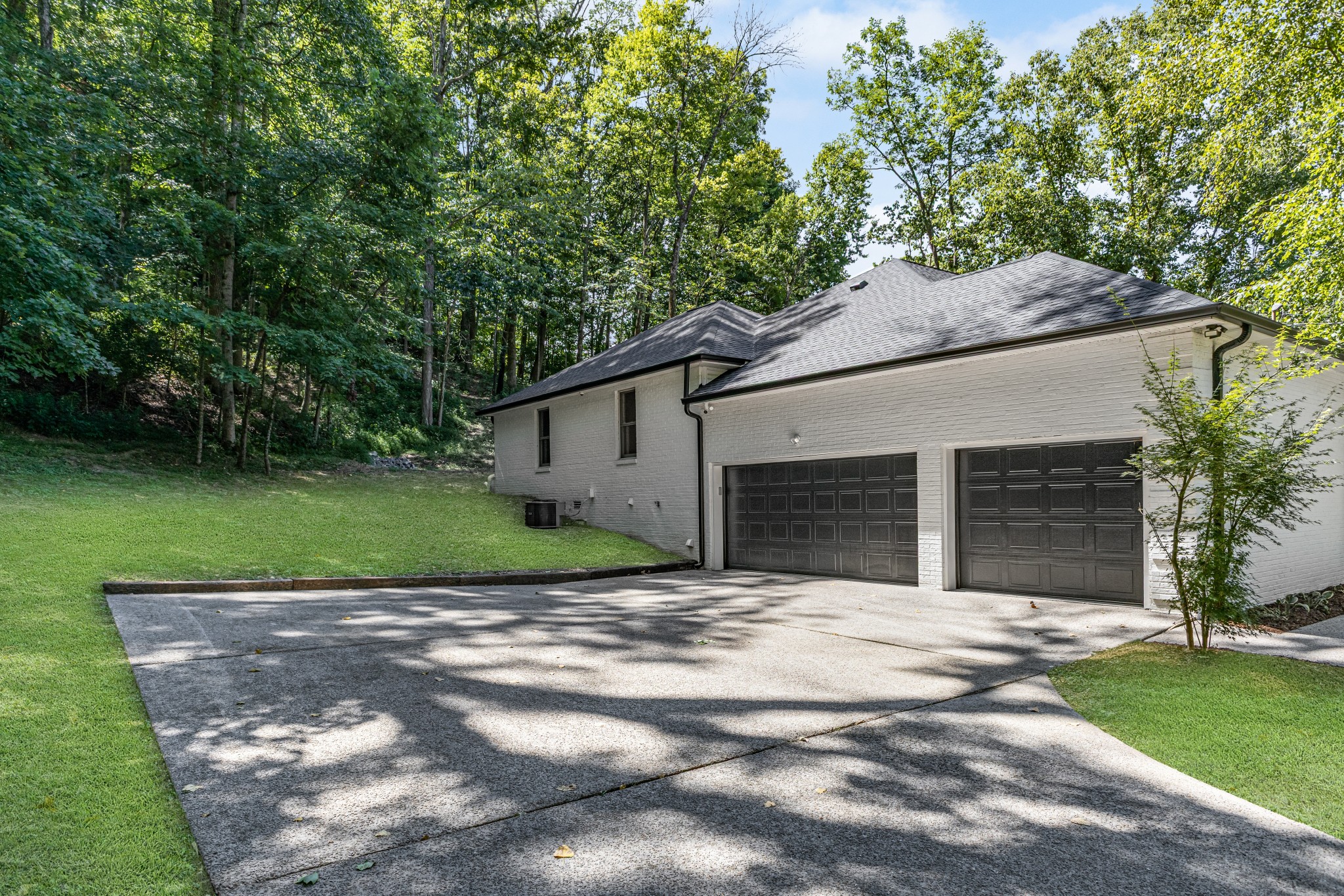 409 Wayside Ct