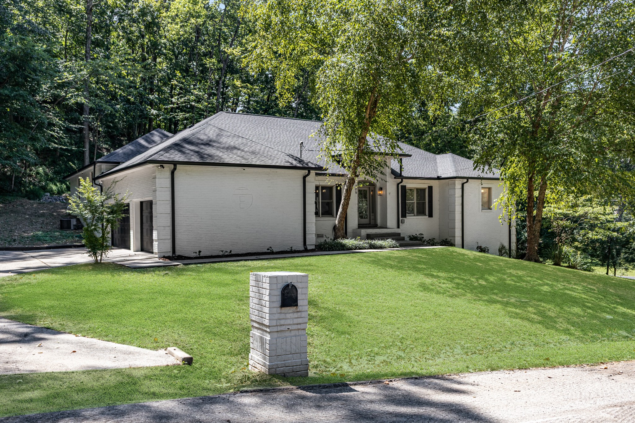 409 Wayside Ct