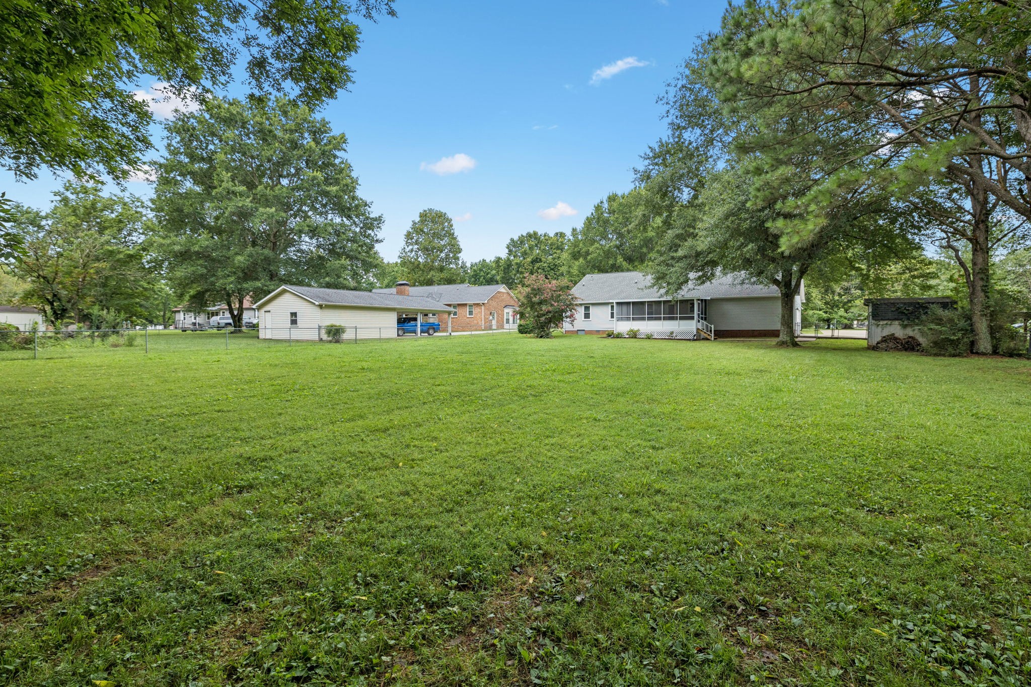 102 Sundown Dr