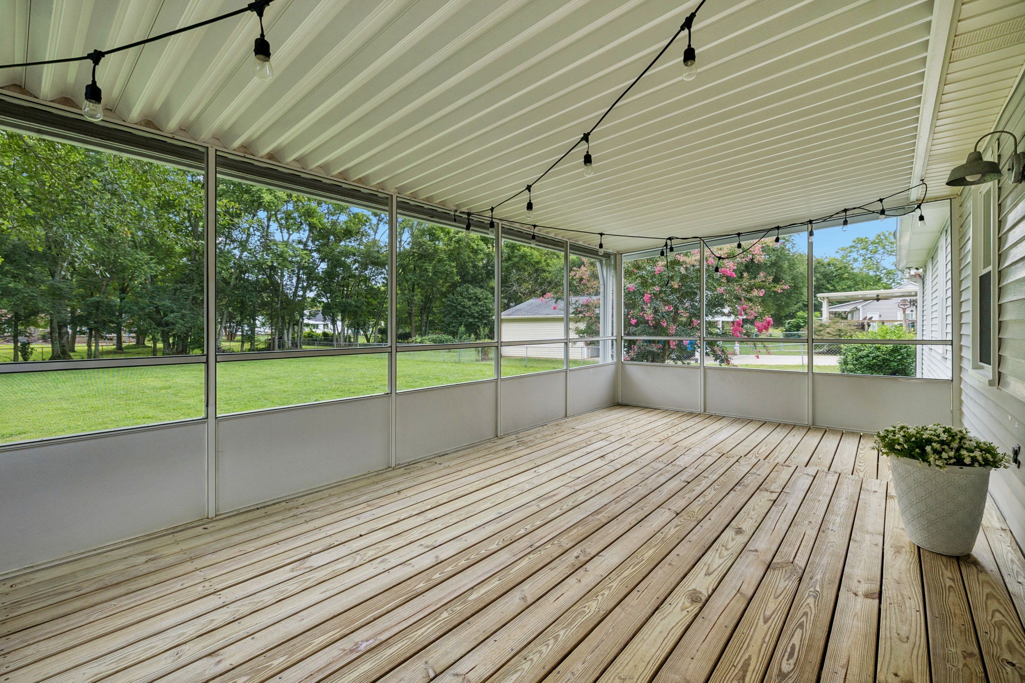 102 Sundown Dr
