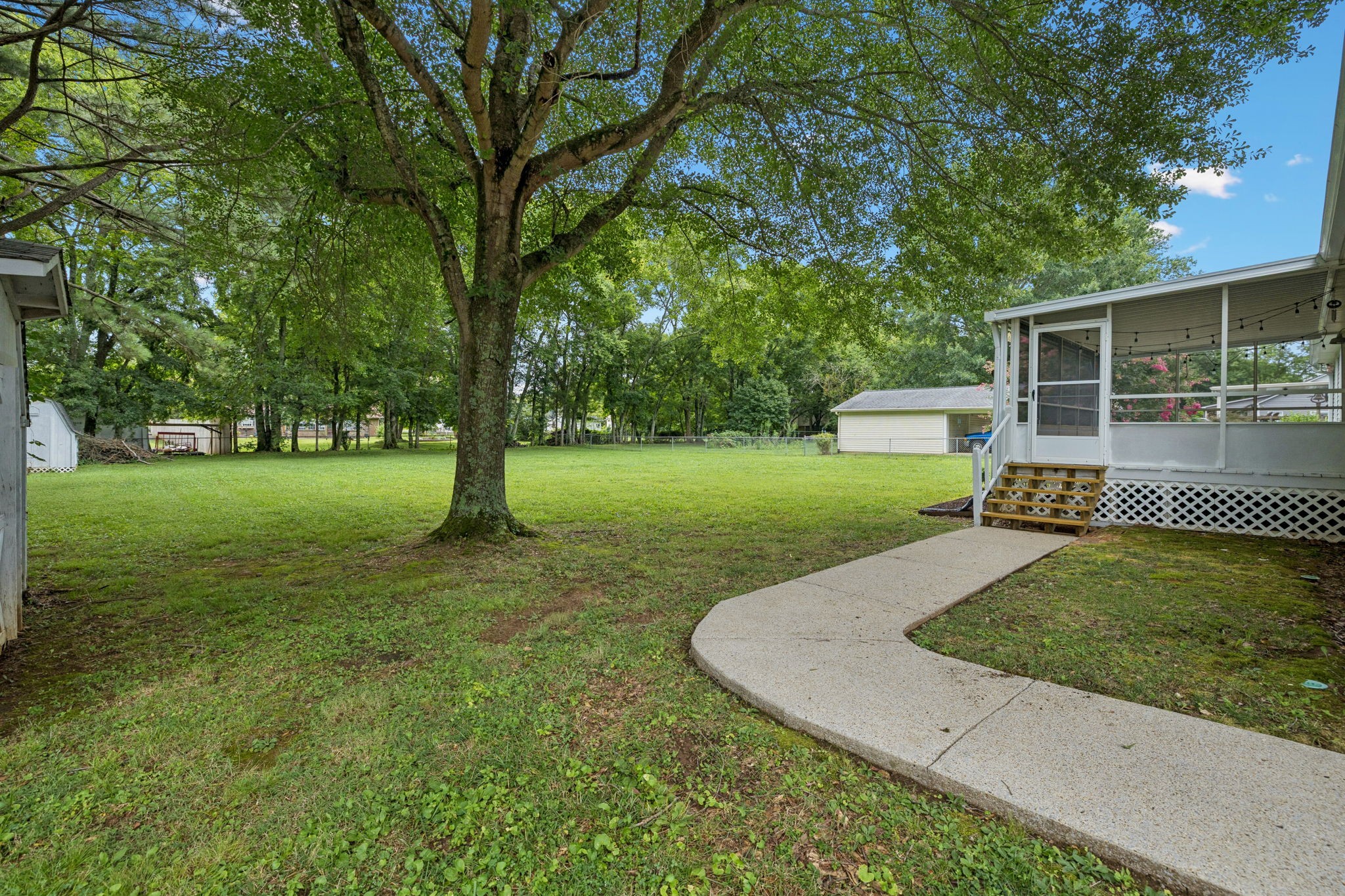102 Sundown Dr