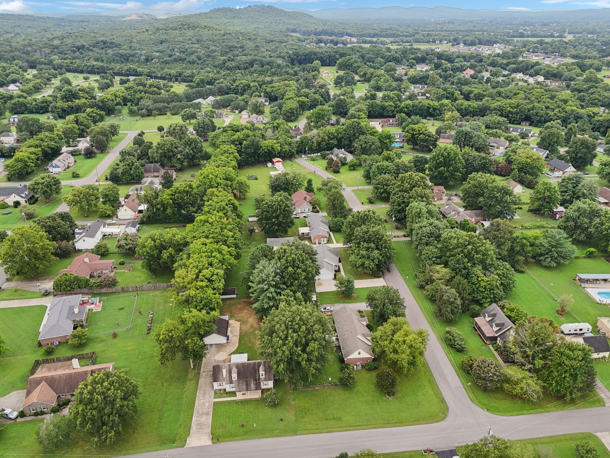 102 Sundown Dr
