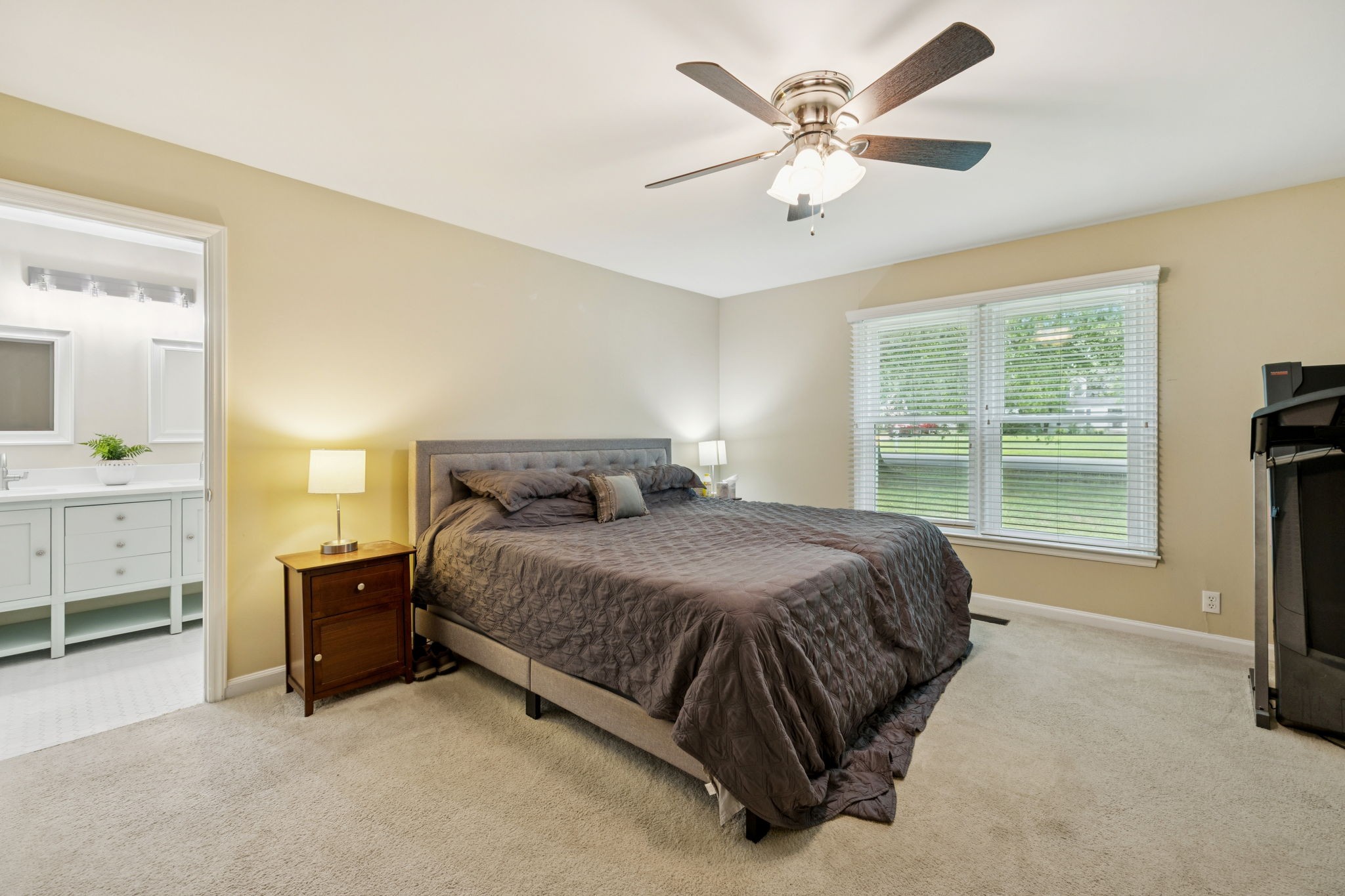 102 Sundown Dr