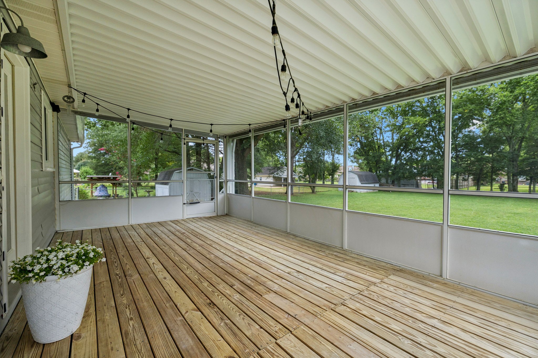 102 Sundown Dr