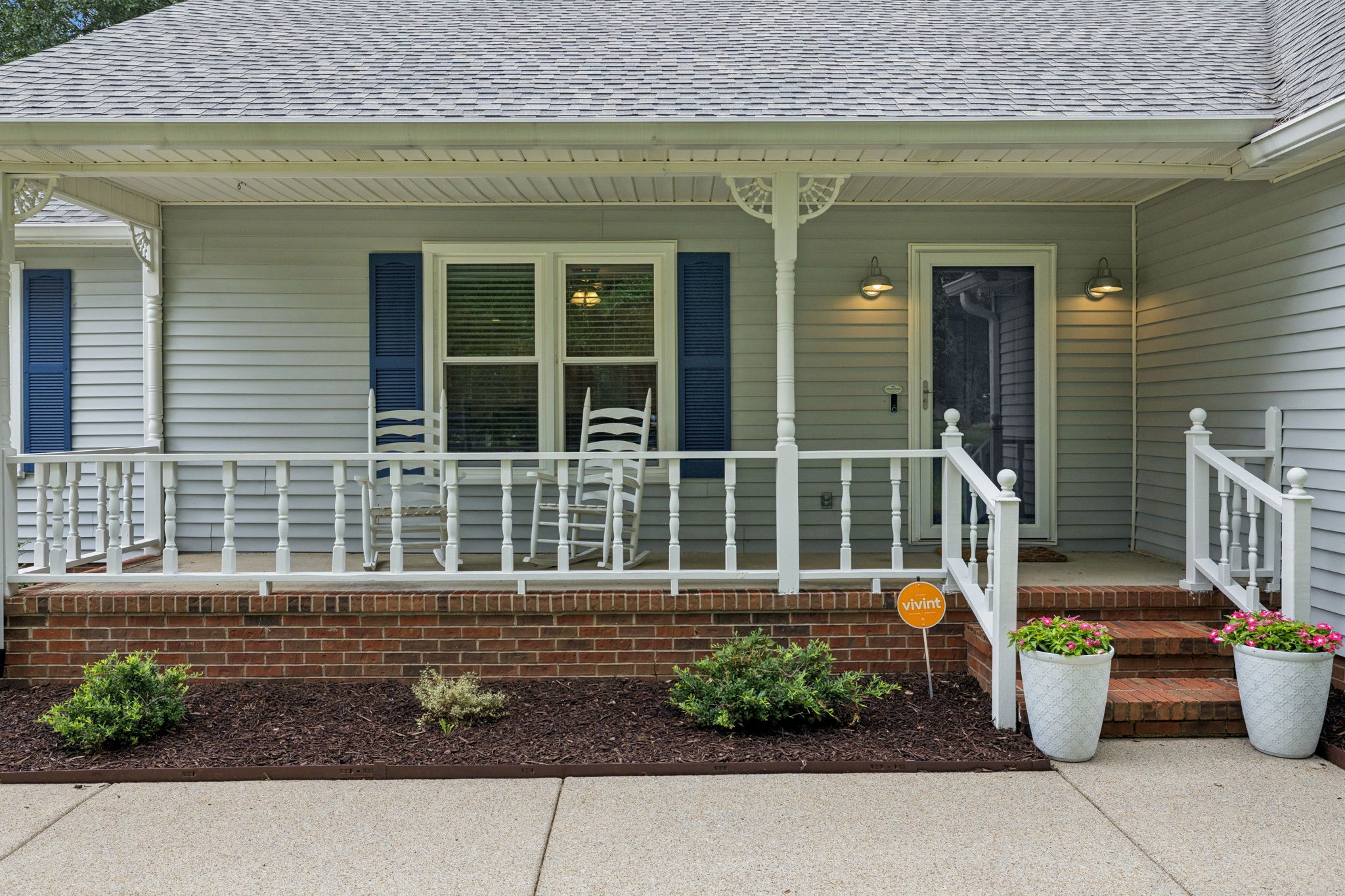 102 Sundown Dr