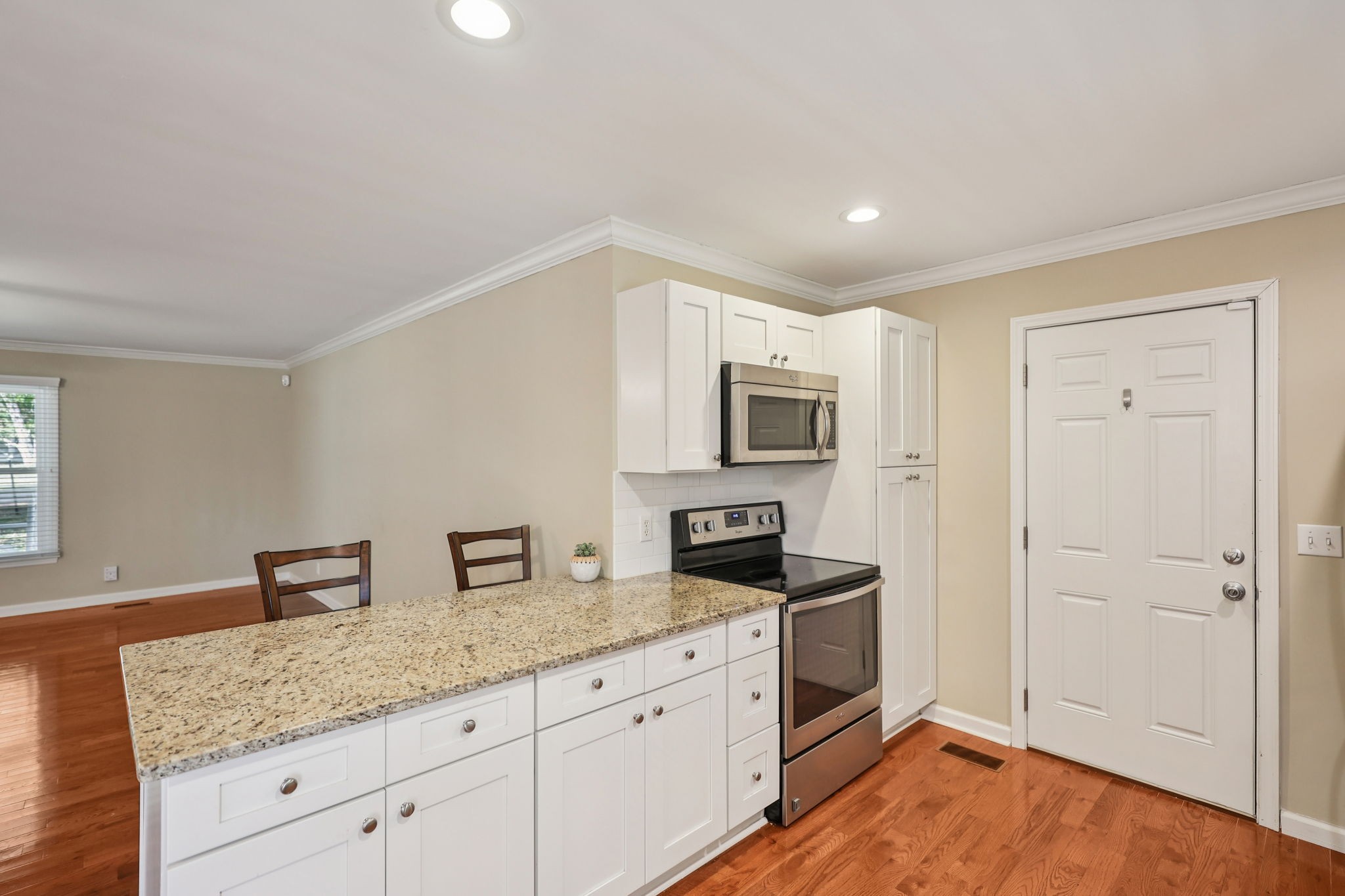 102 Sundown Dr