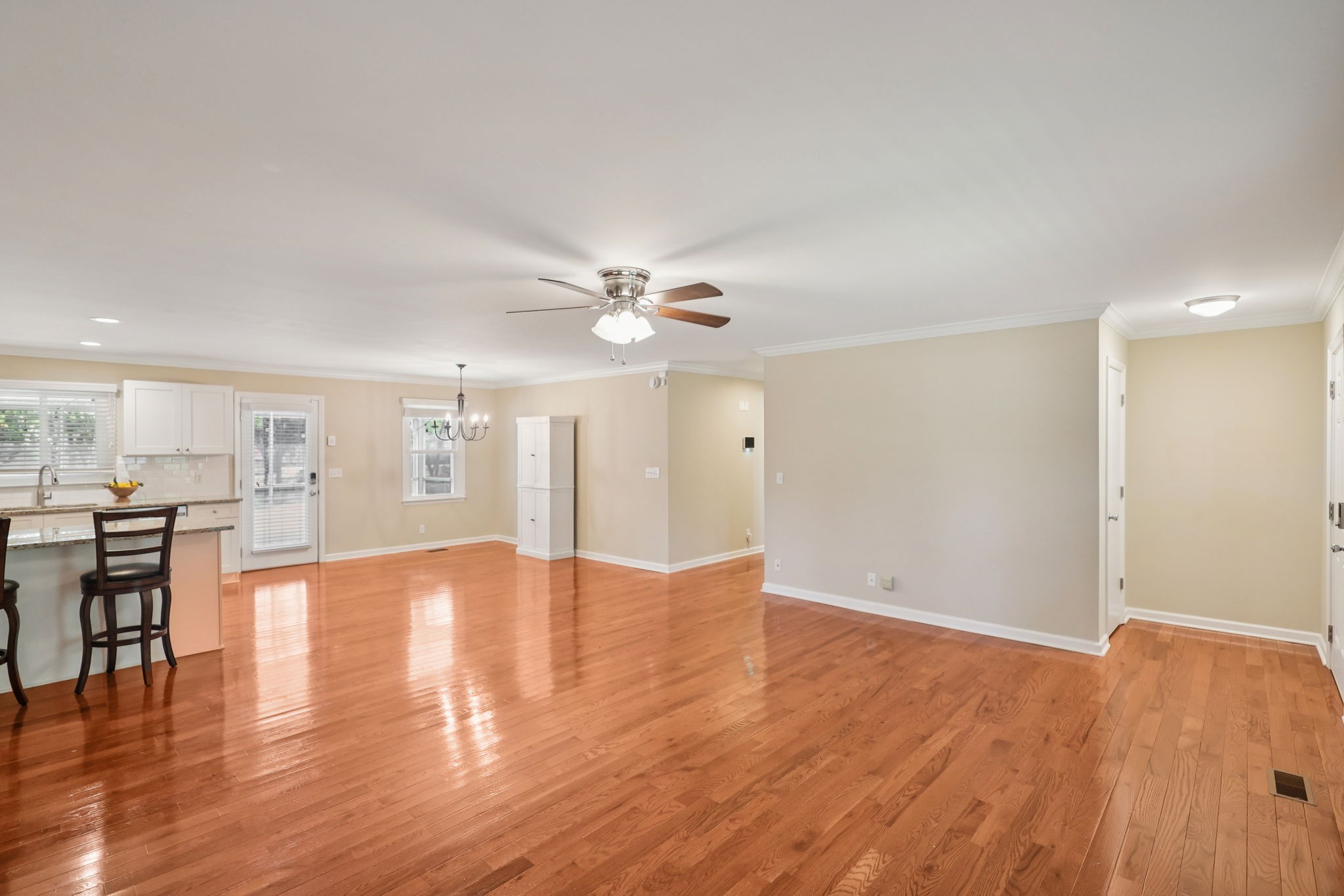 102 Sundown Dr