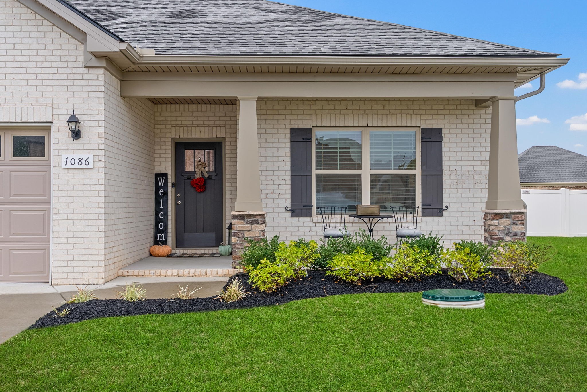 1086 Amber Hills Dr