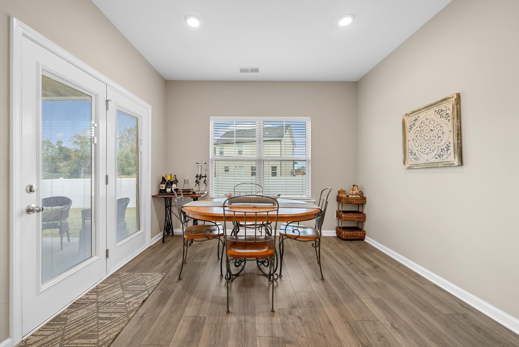 1086 Amber Hills Dr