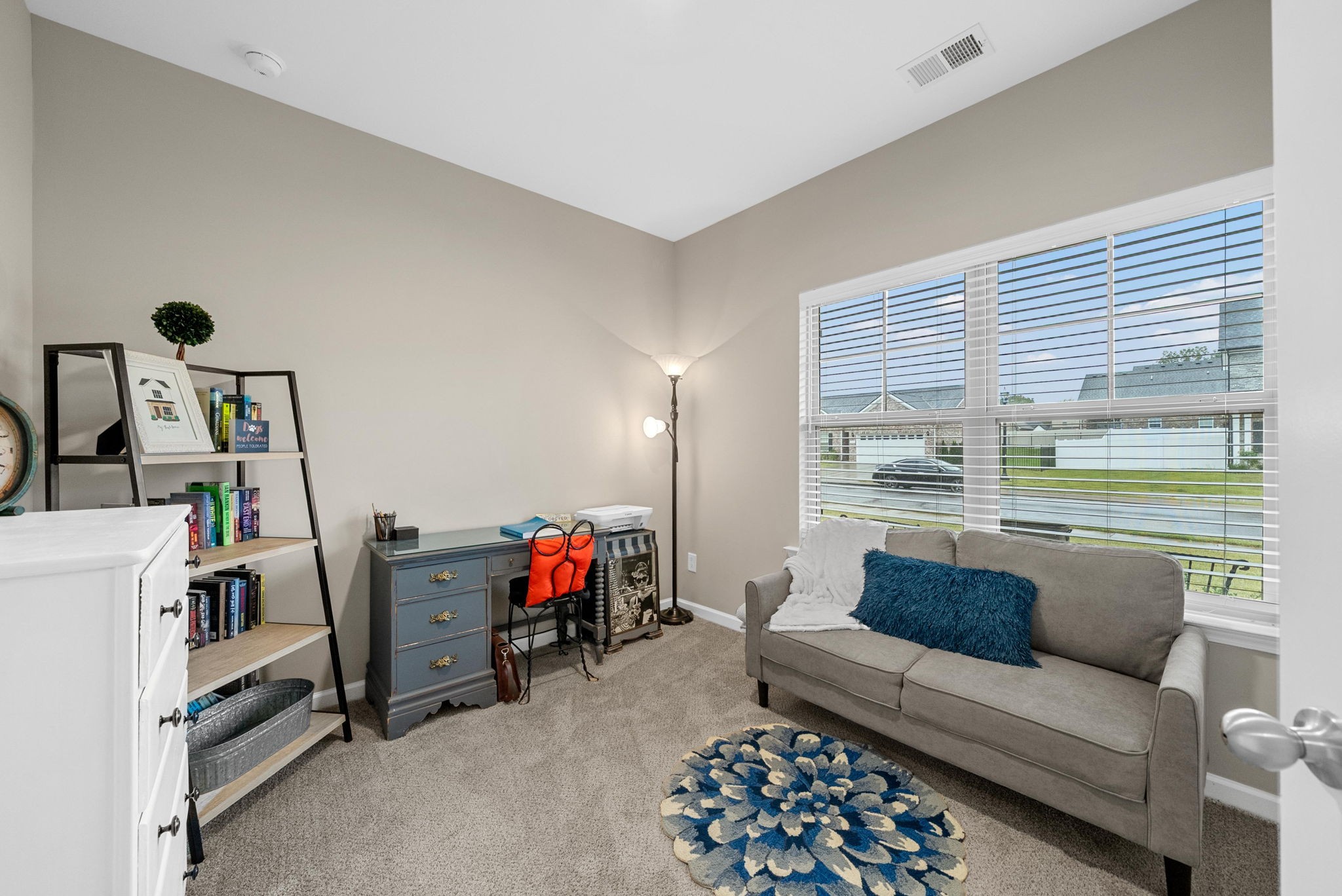 1086 Amber Hills Dr