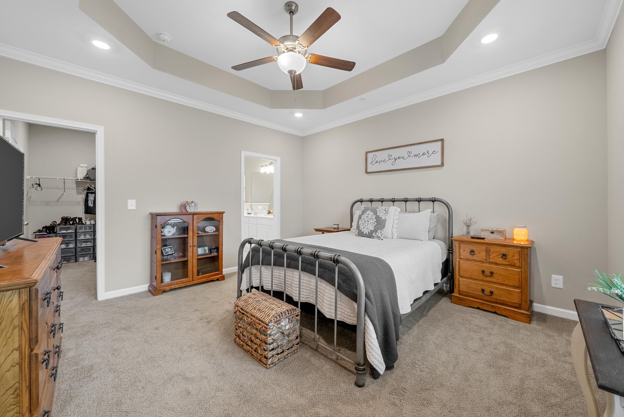 1086 Amber Hills Dr