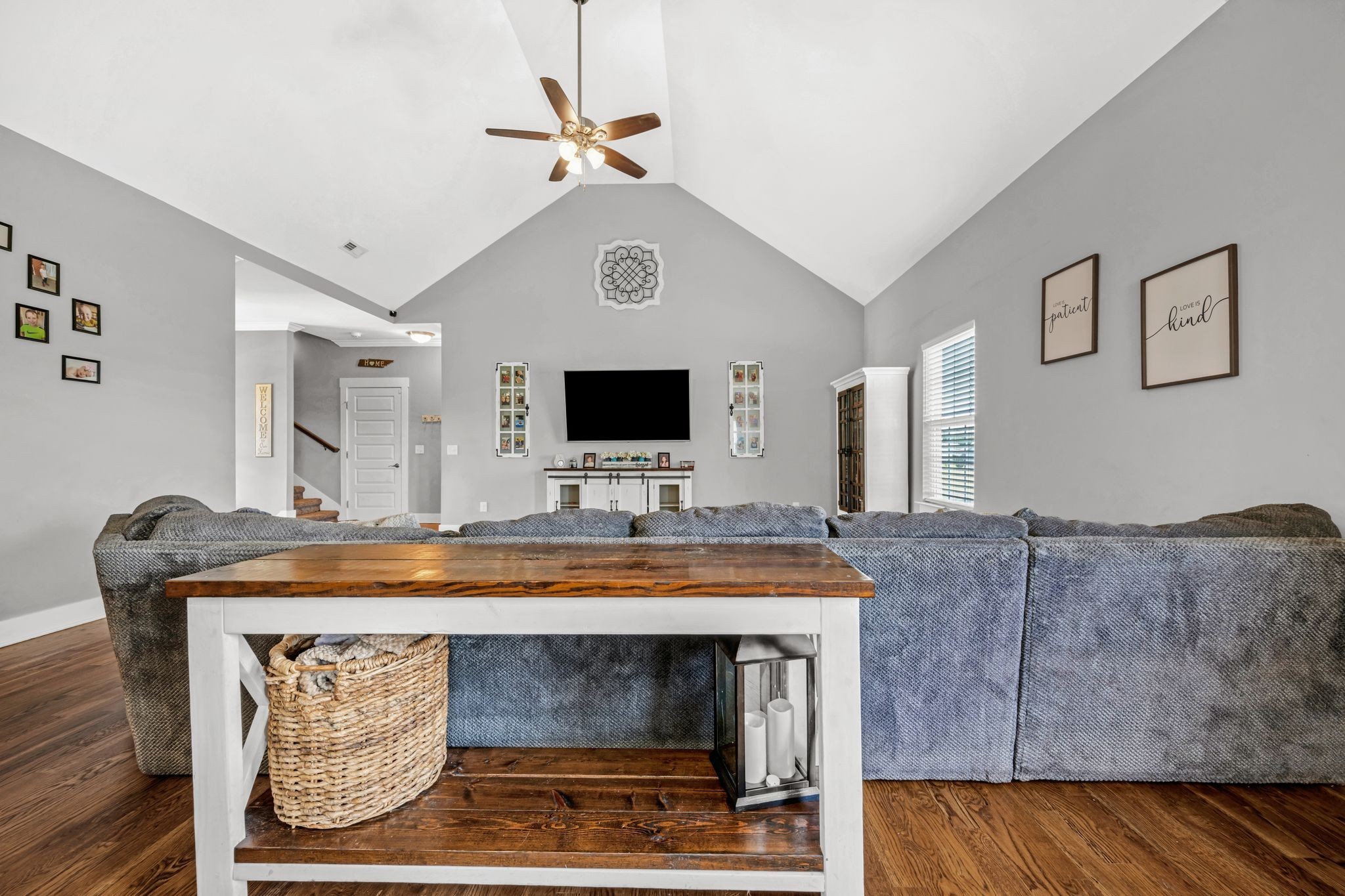 1021 Tulip Dr