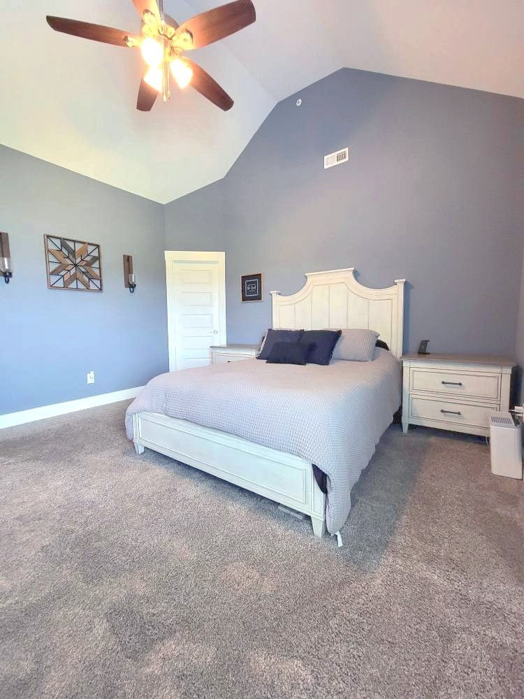 1021 Tulip Dr