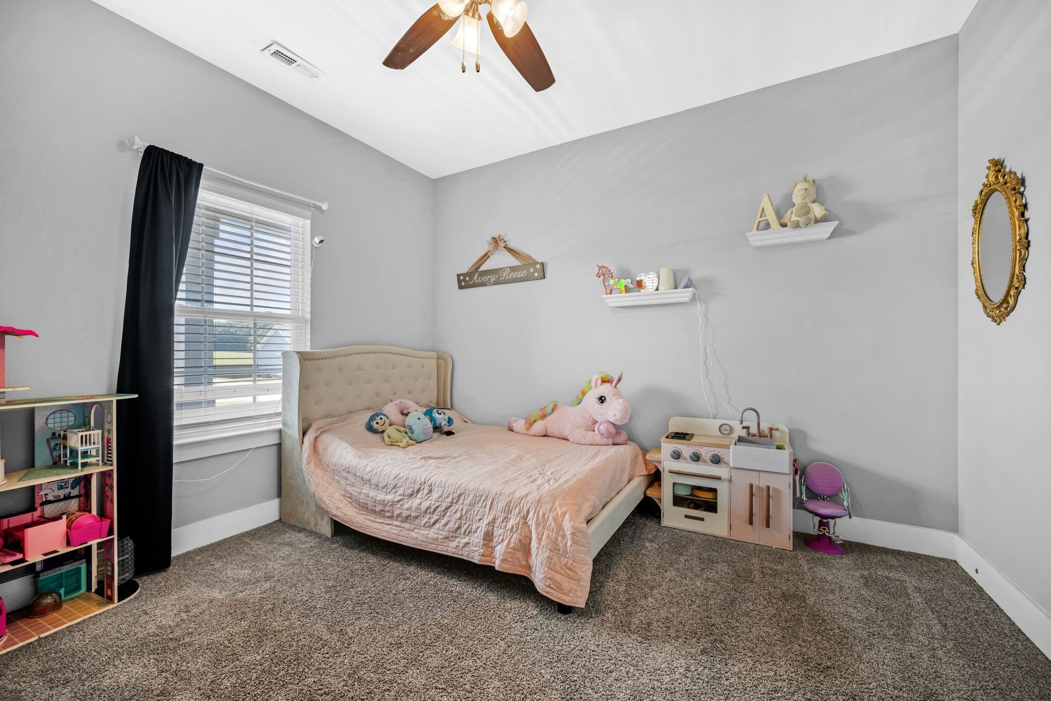 1021 Tulip Dr
