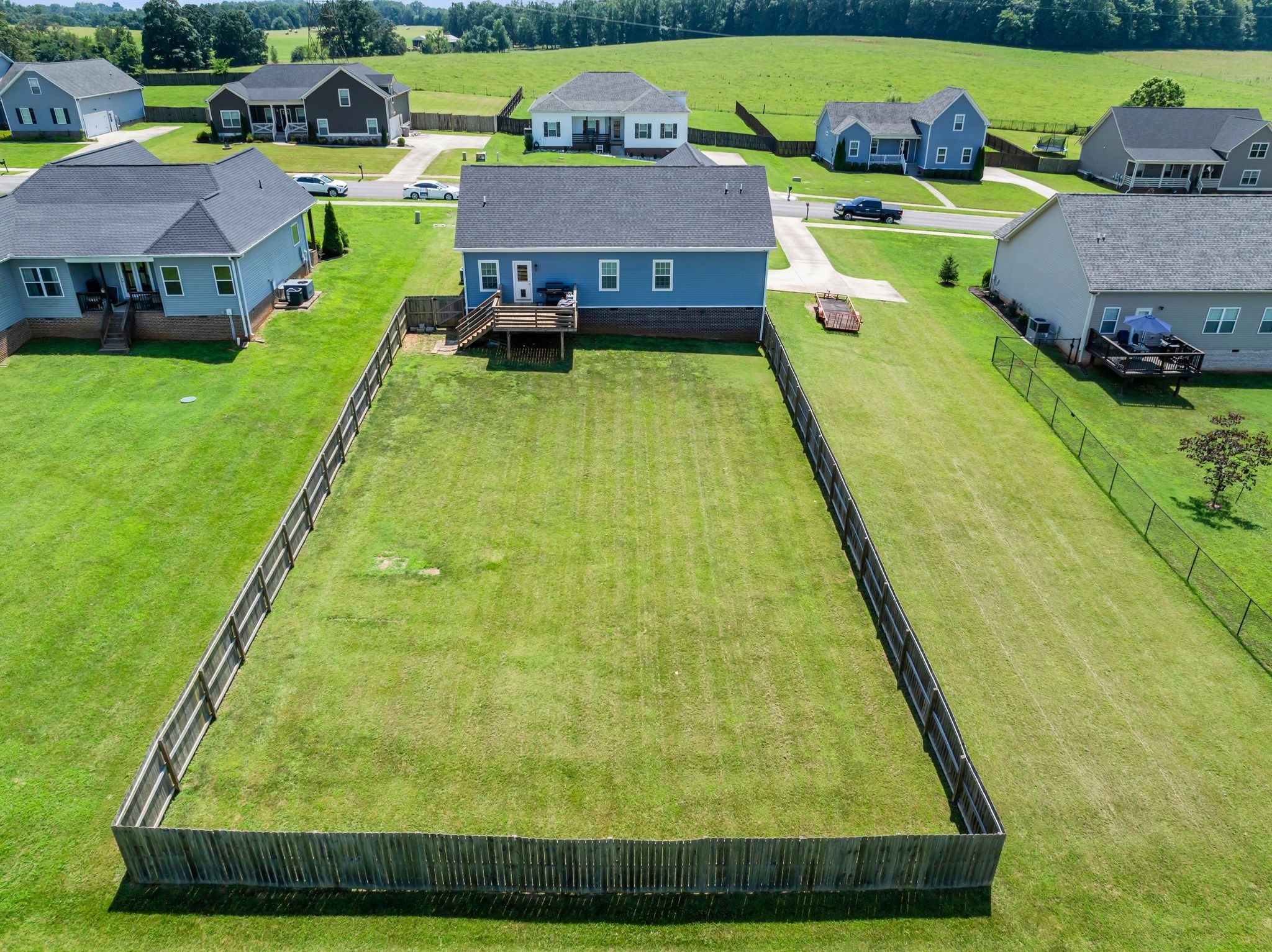 1021 Tulip Dr