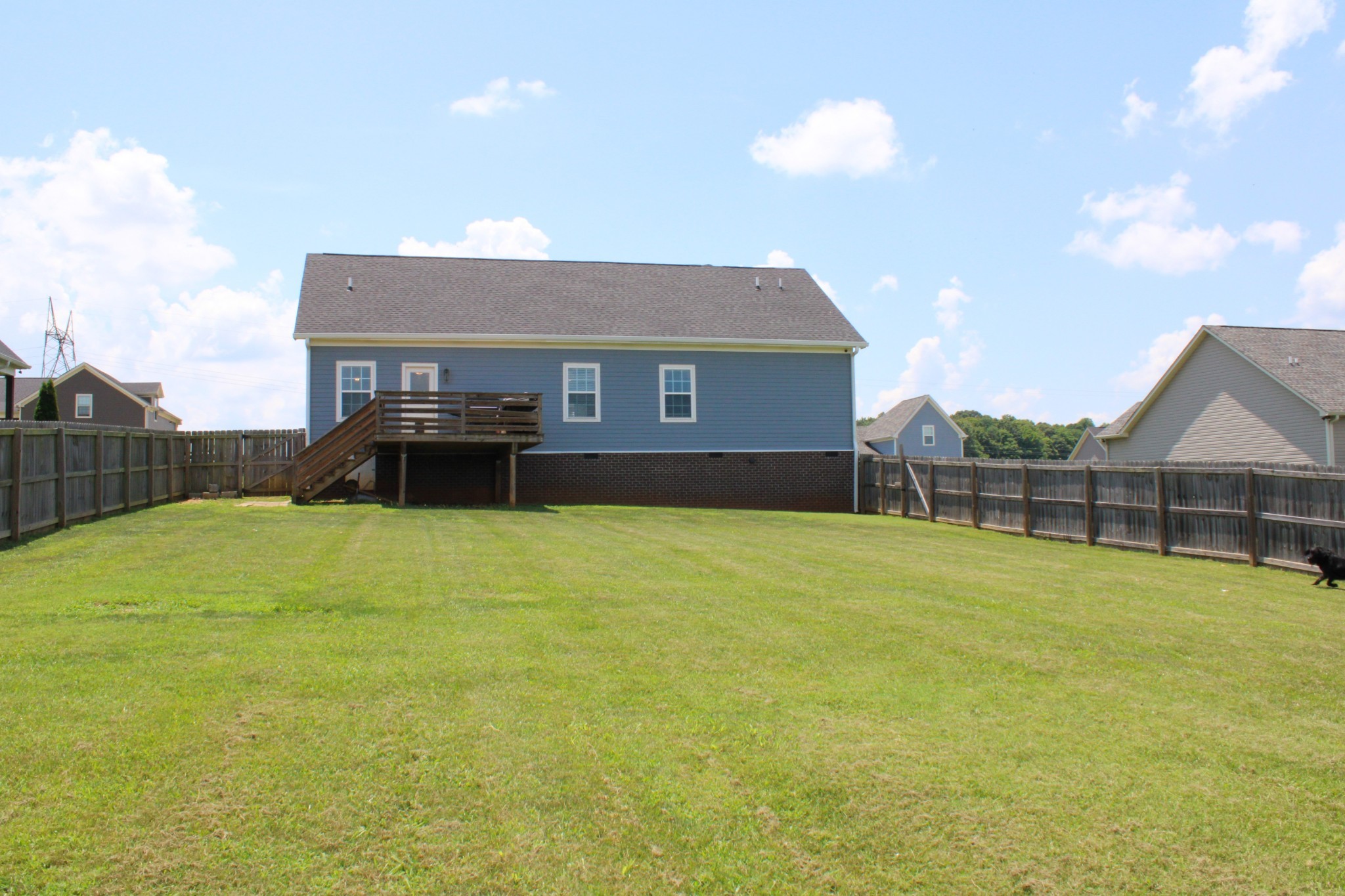 1021 Tulip Dr