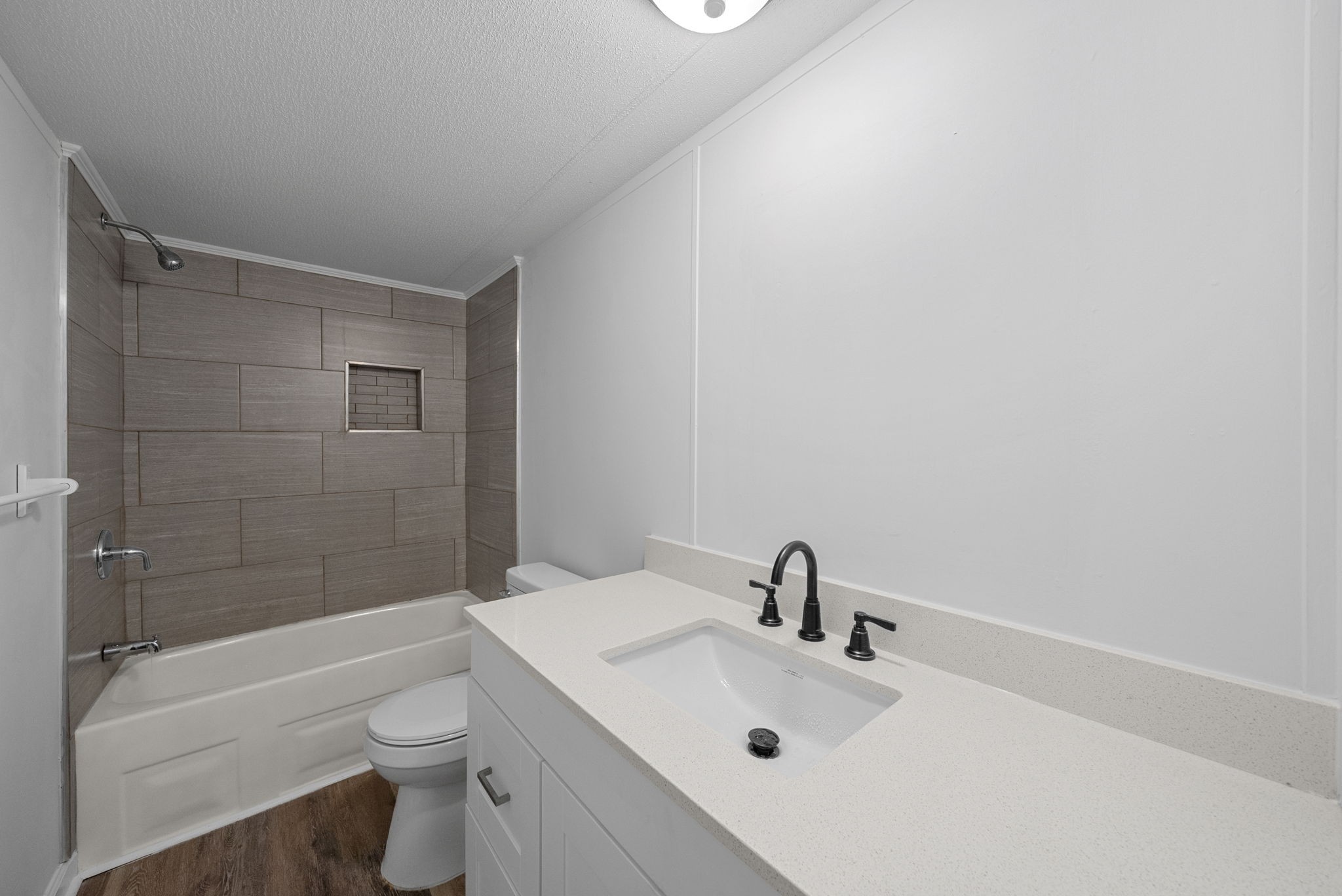 2804 Highway 49, E
