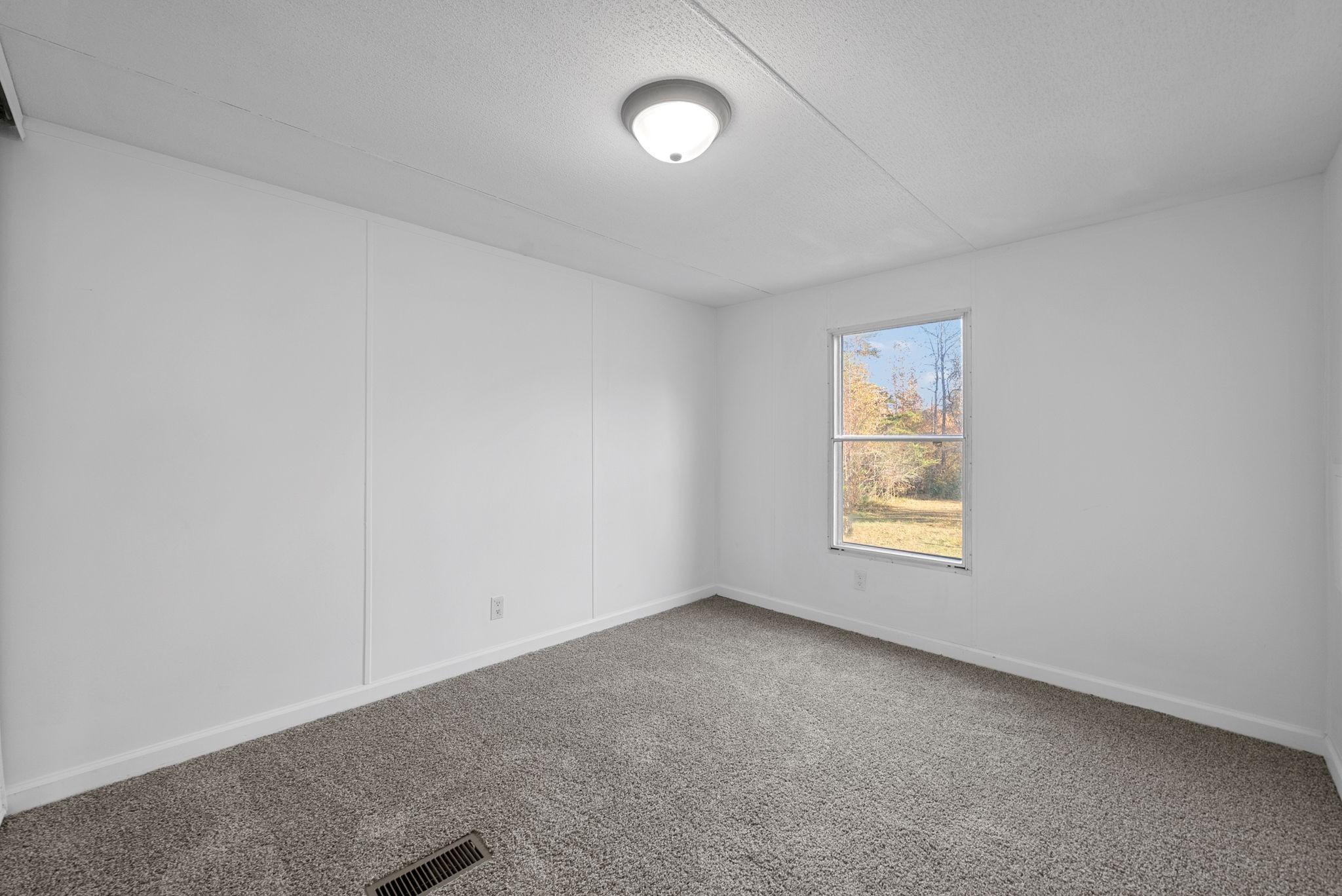 2804 Highway 49, E