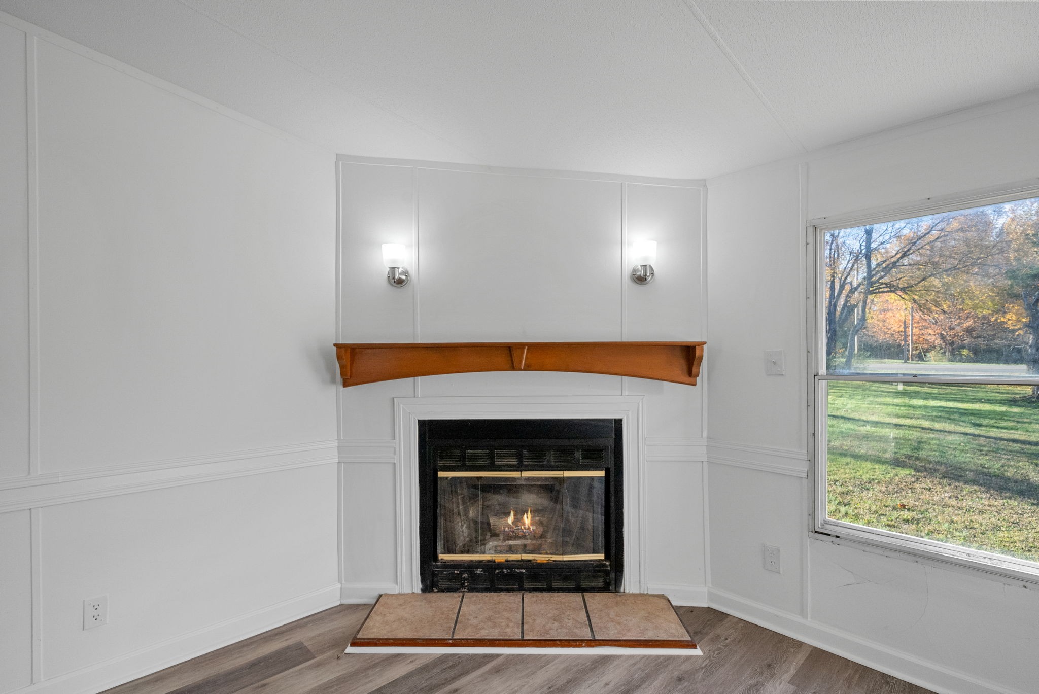 2804 Highway 49, E