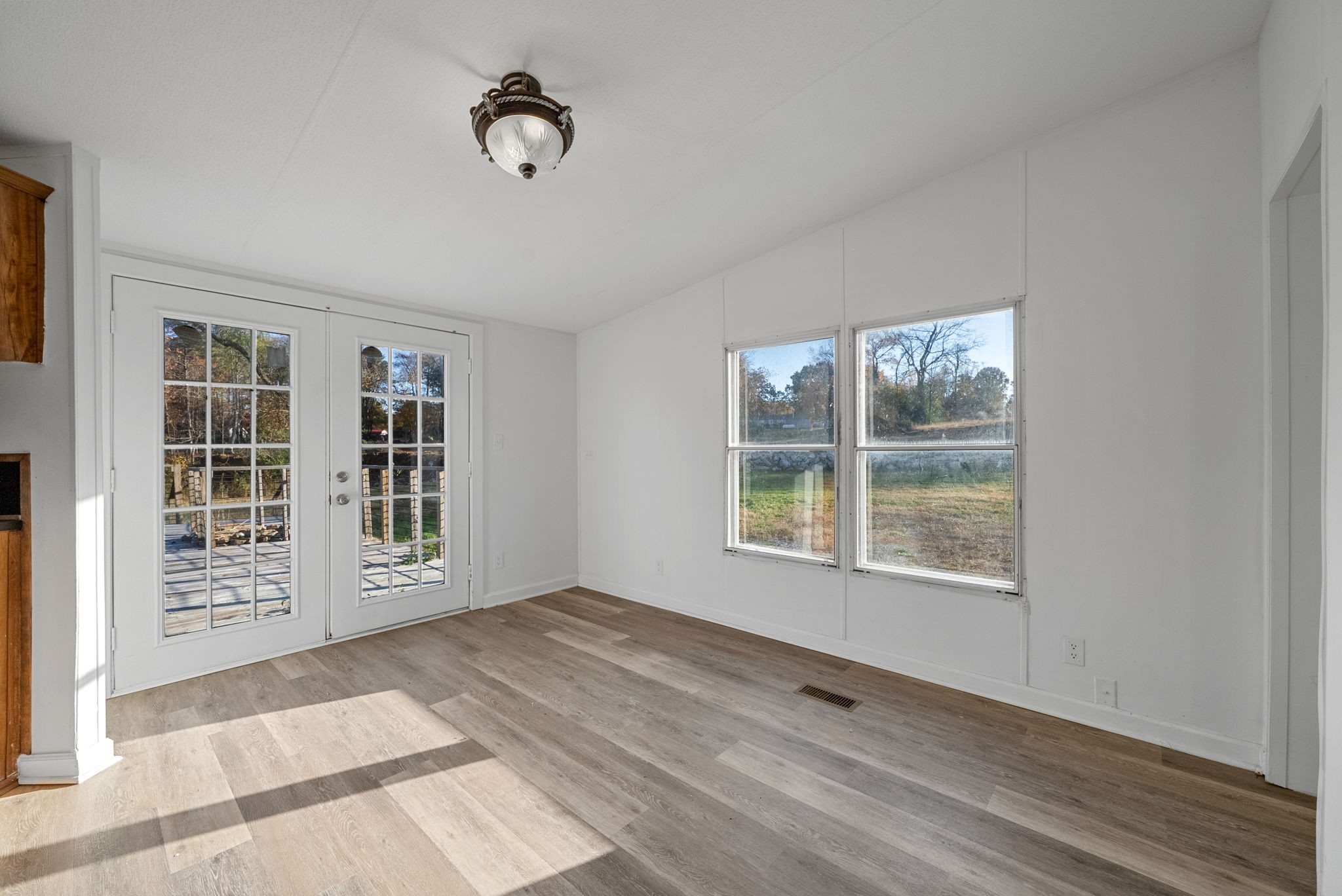 2804 Highway 49, E