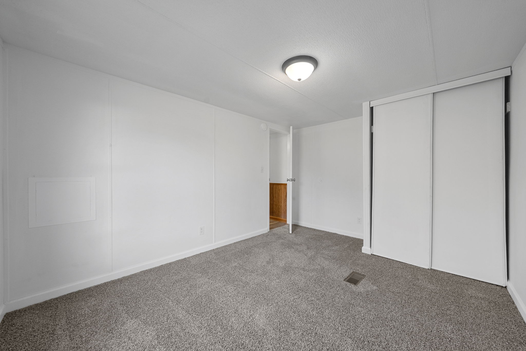 2804 Highway 49, E