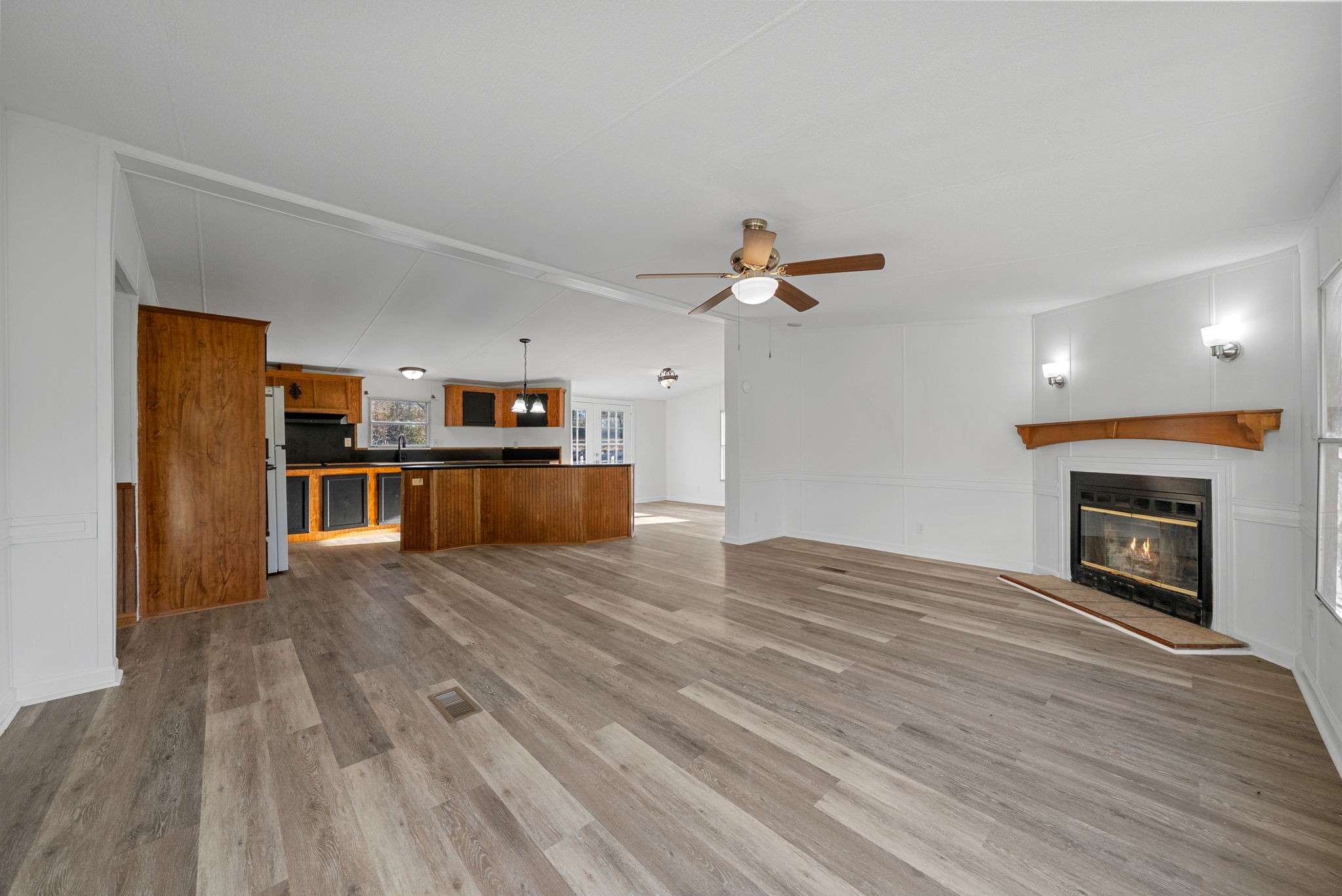 2804 Highway 49, E