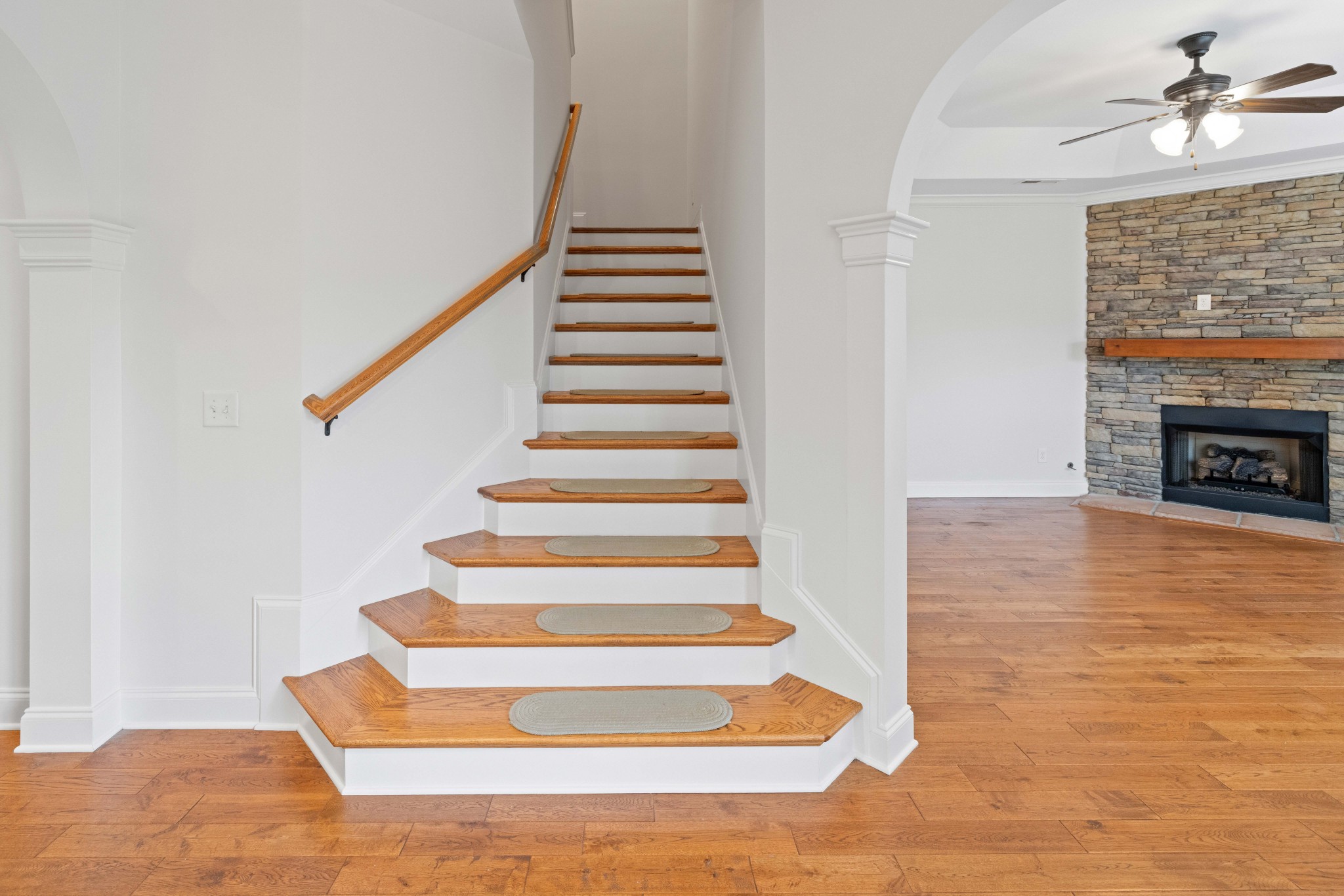 1428 Burnside Dr
