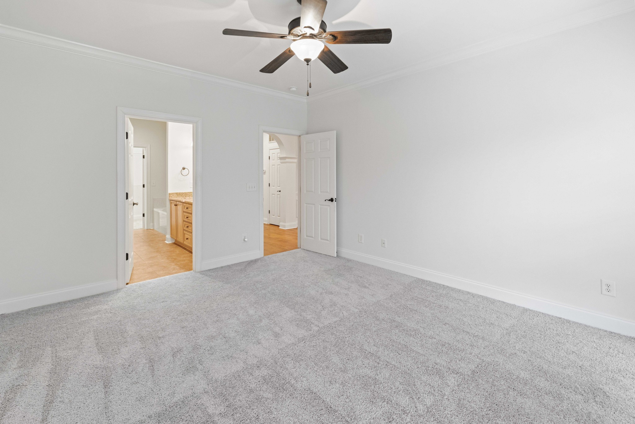 1428 Burnside Dr