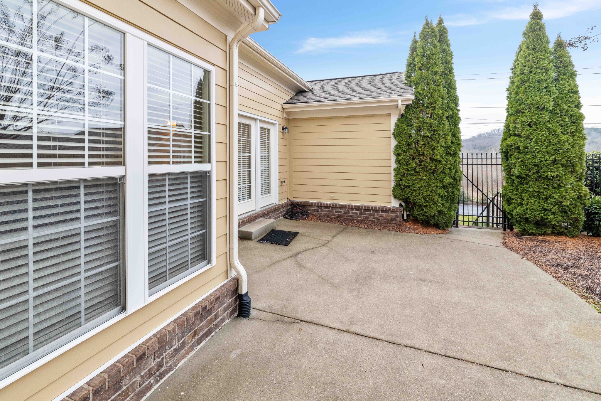 1428 Burnside Dr