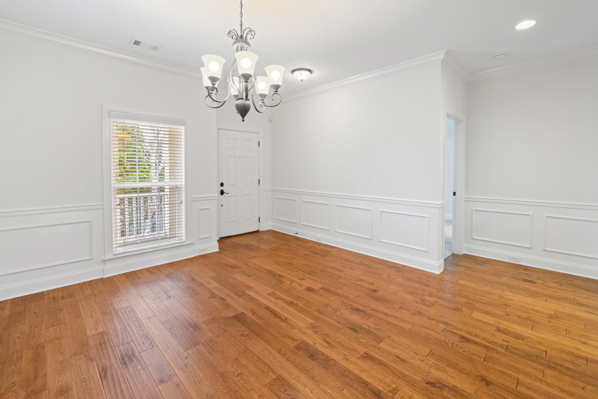 1428 Burnside Dr