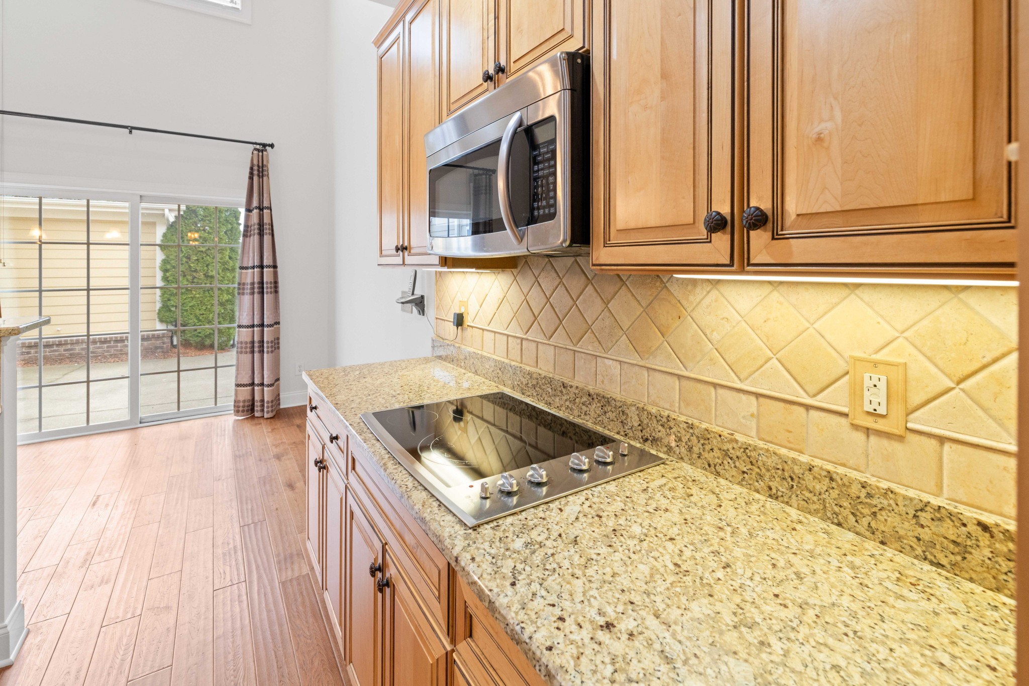 1428 Burnside Dr