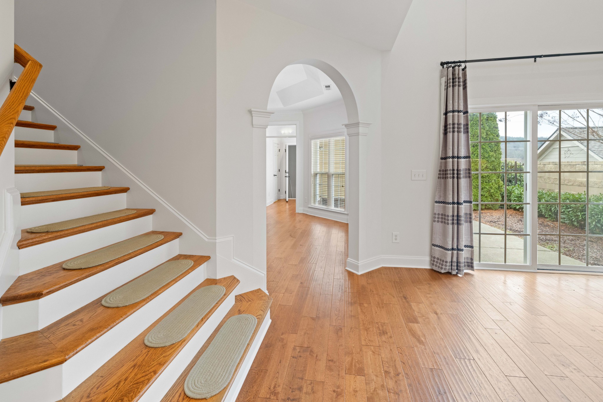 1428 Burnside Dr