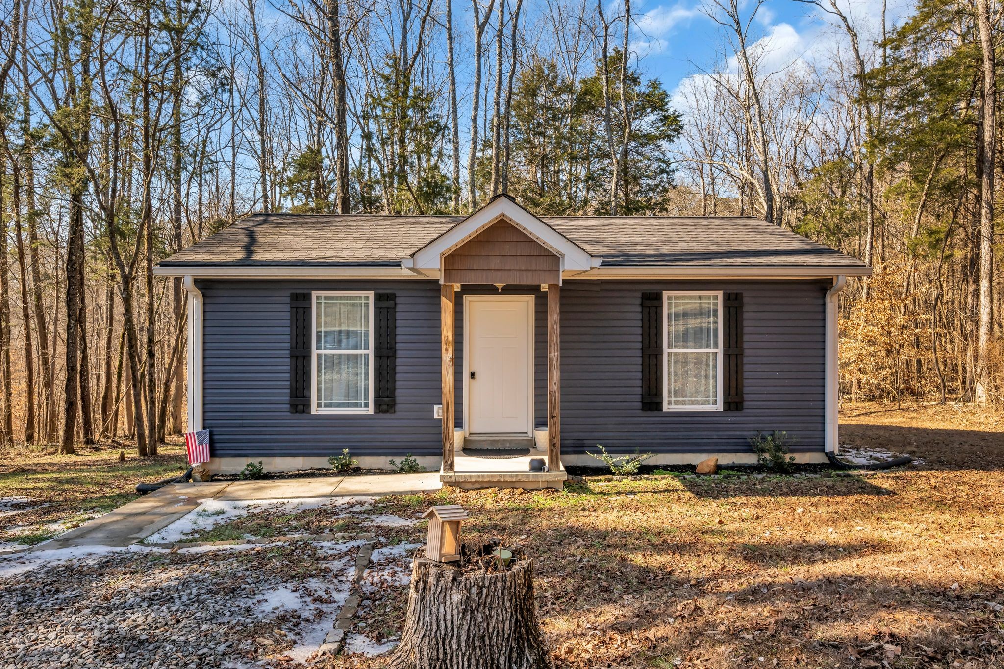 1055 William Glen Rd