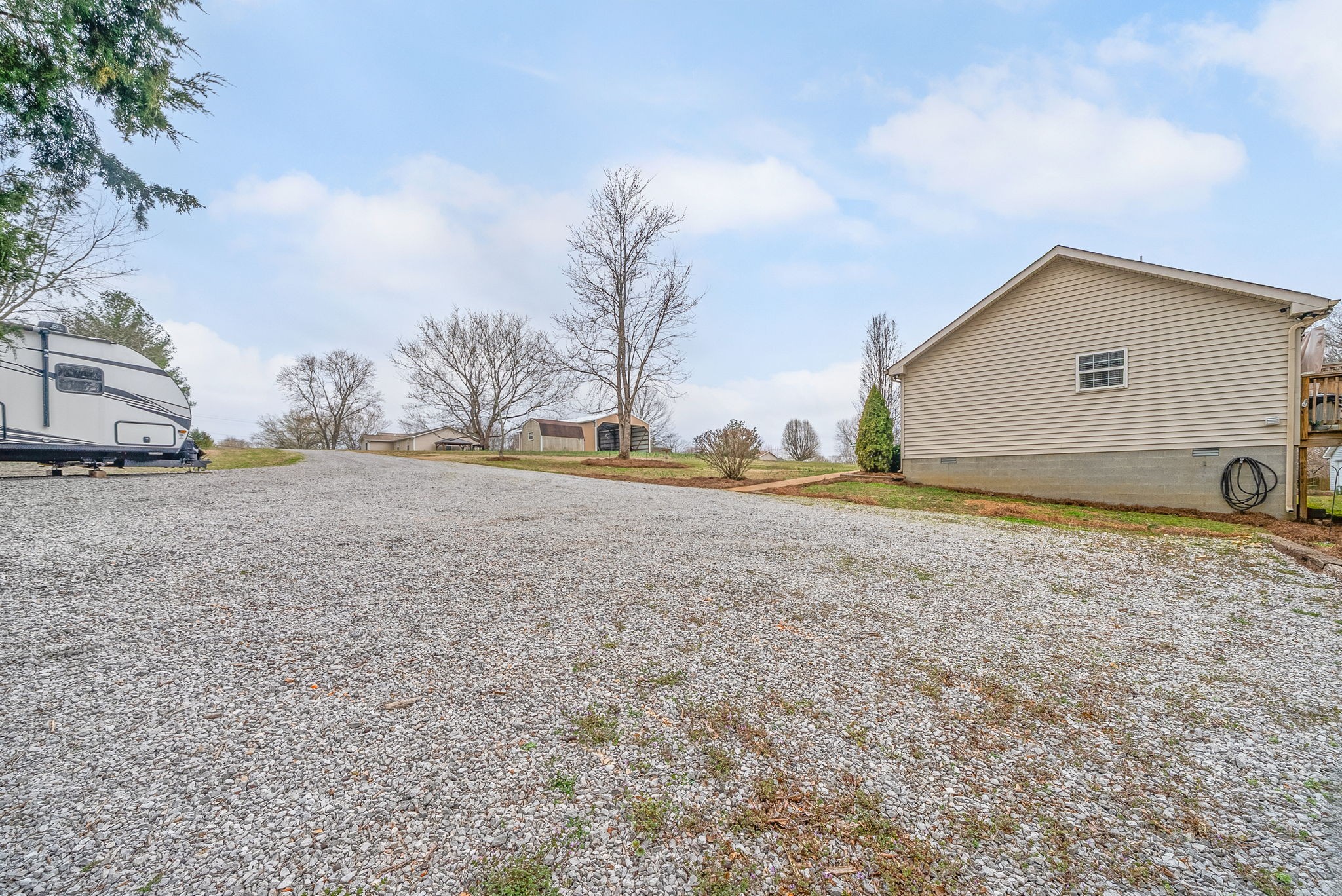1140 Peter Pond Rd
