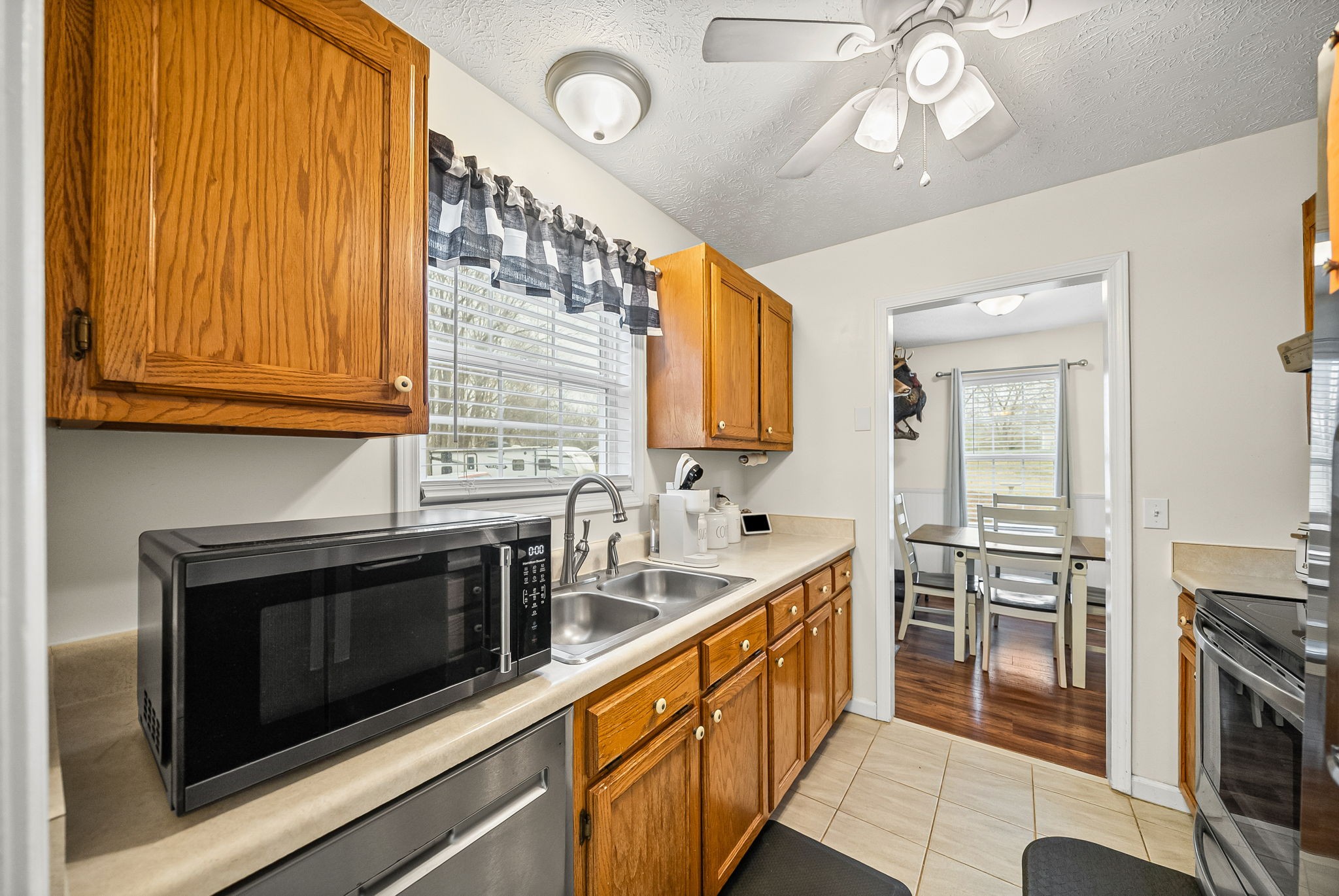 1140 Peter Pond Rd
