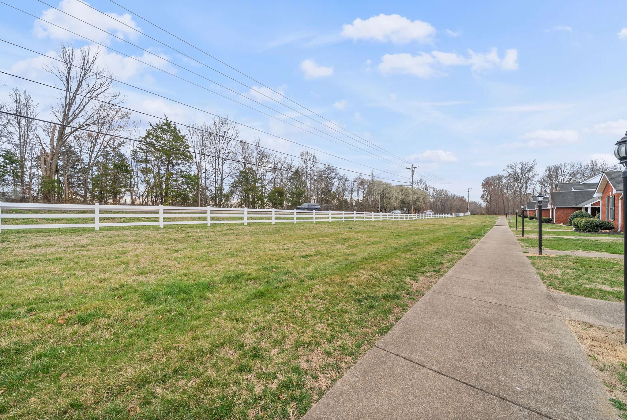207 Bailey Ln Unit: 102