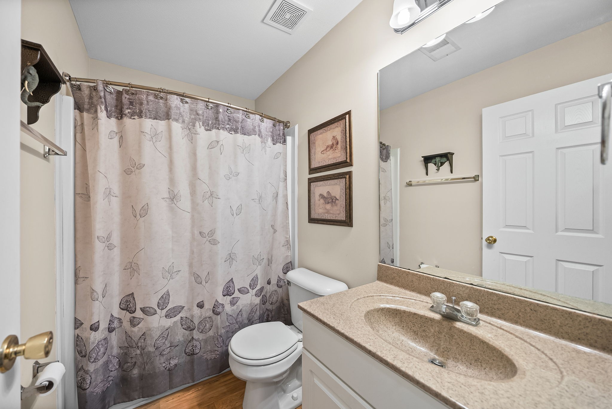 207 Bailey Ln Unit: 102