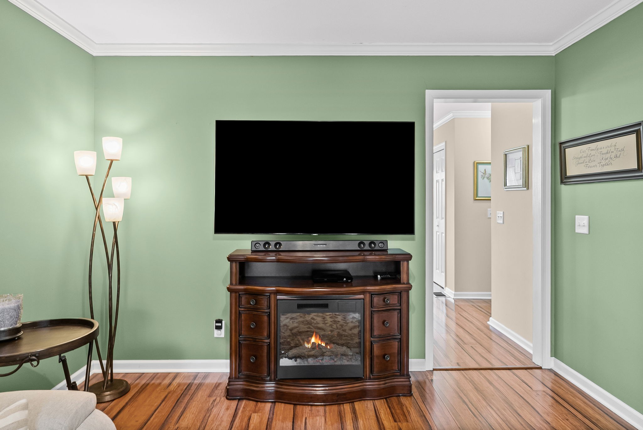 207 Bailey Ln Unit: 102
