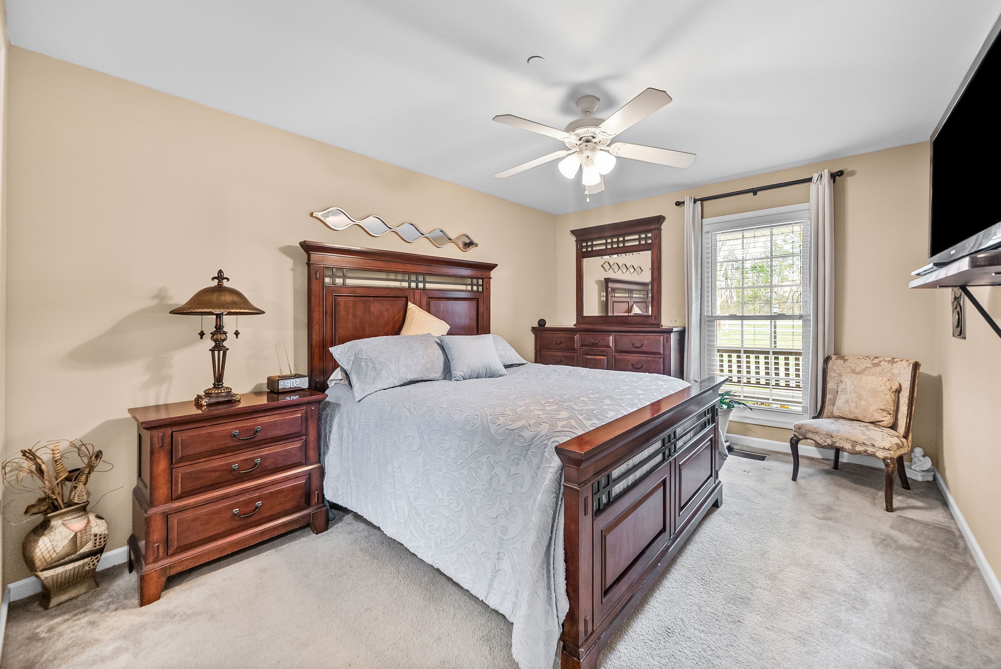 207 Bailey Ln Unit: 102