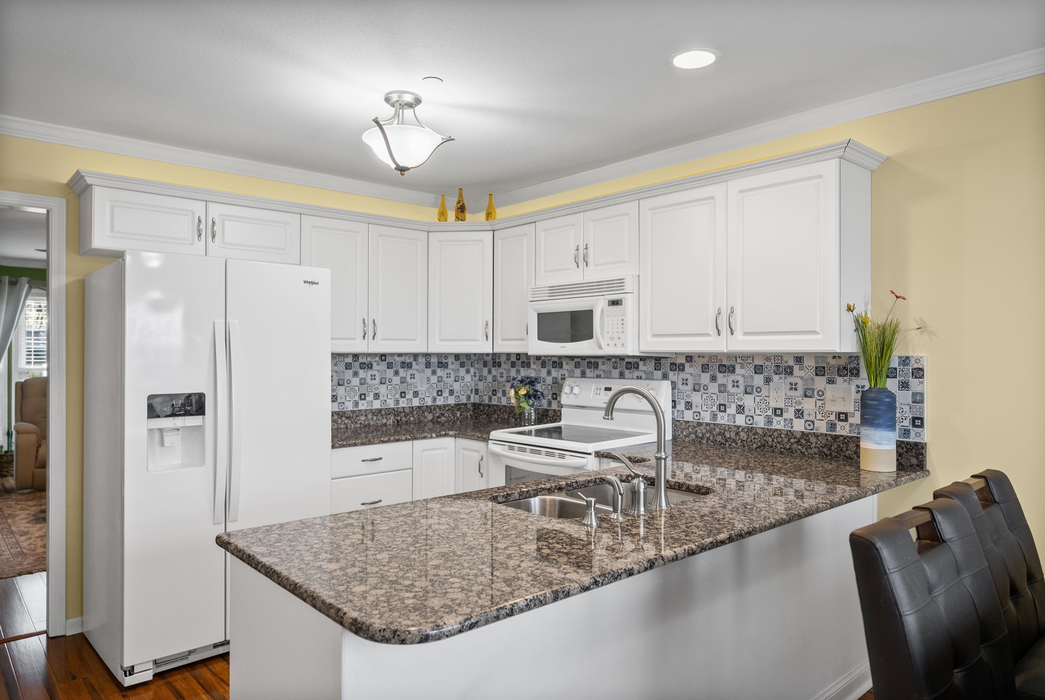 207 Bailey Ln Unit: 102