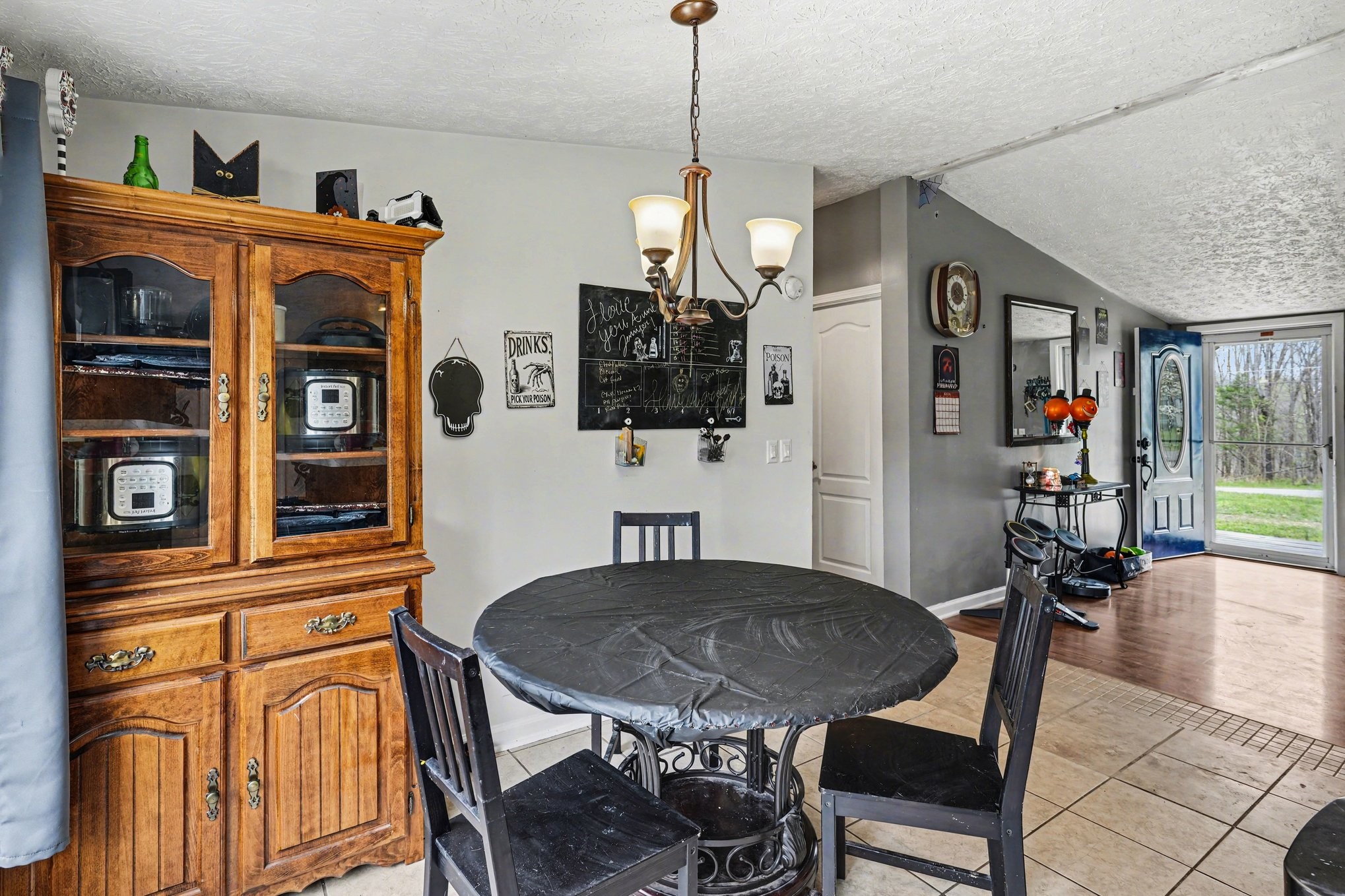 1527 Cheatham Dam Rd