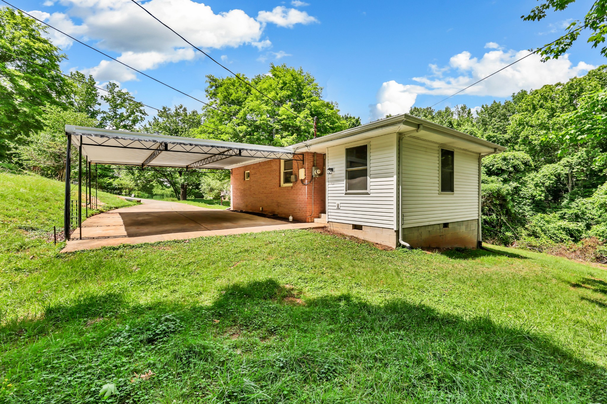 1446 Elm Hill Dr